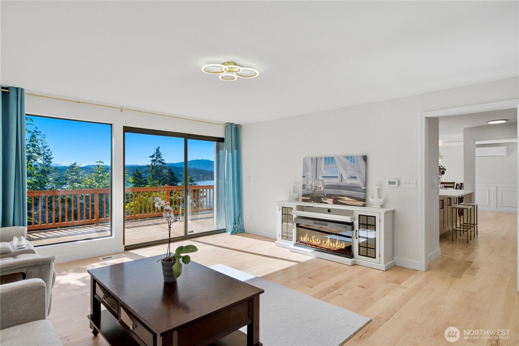 110 174th Place NE, Bellevue, WA 98008, photo 5 of 37