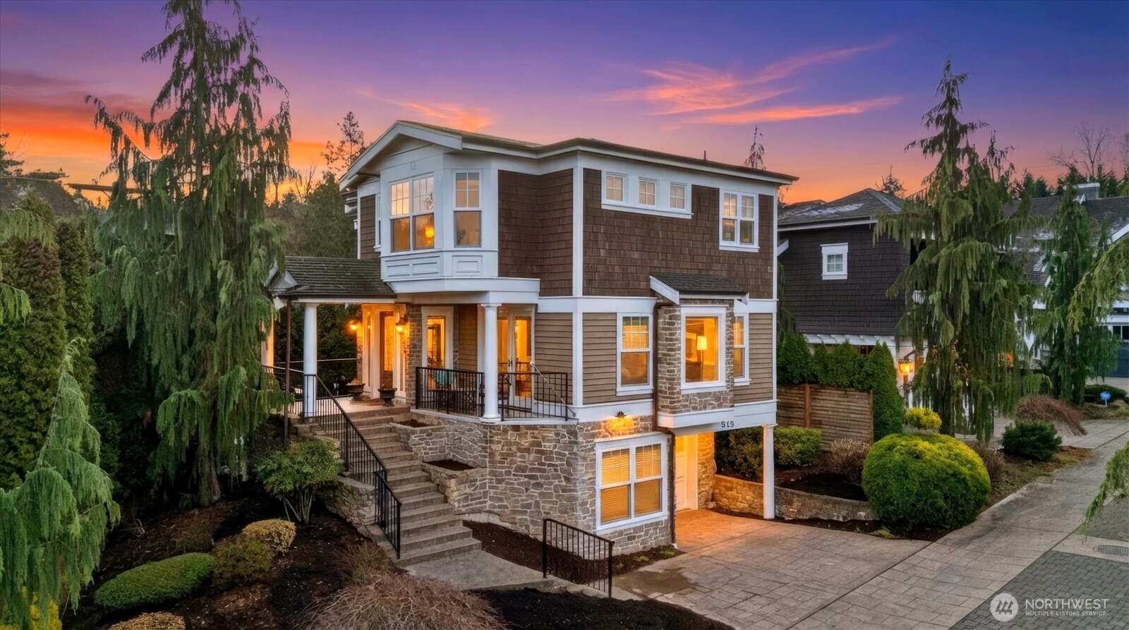 825 Kirkland Way