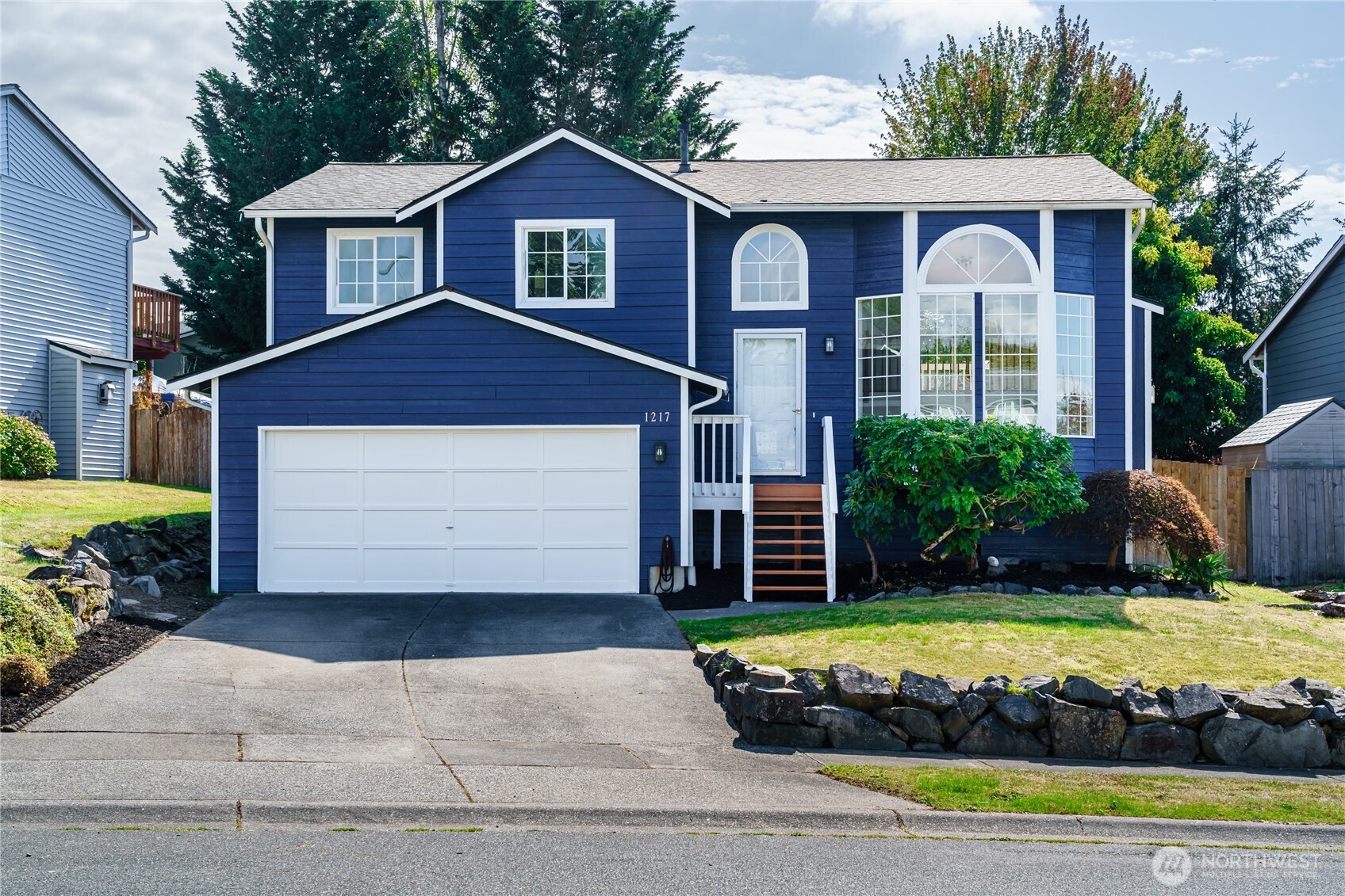 1217 85th Drive NE