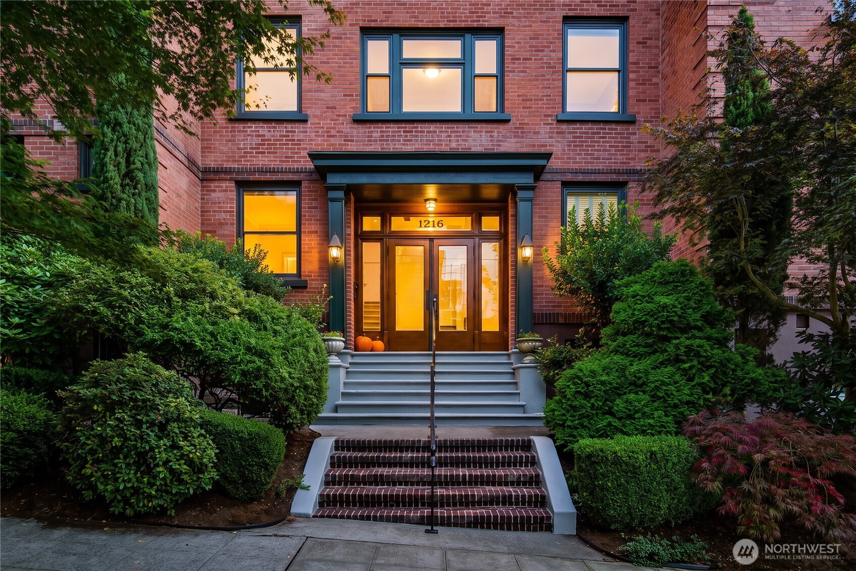 1216 1st Avenue W #103