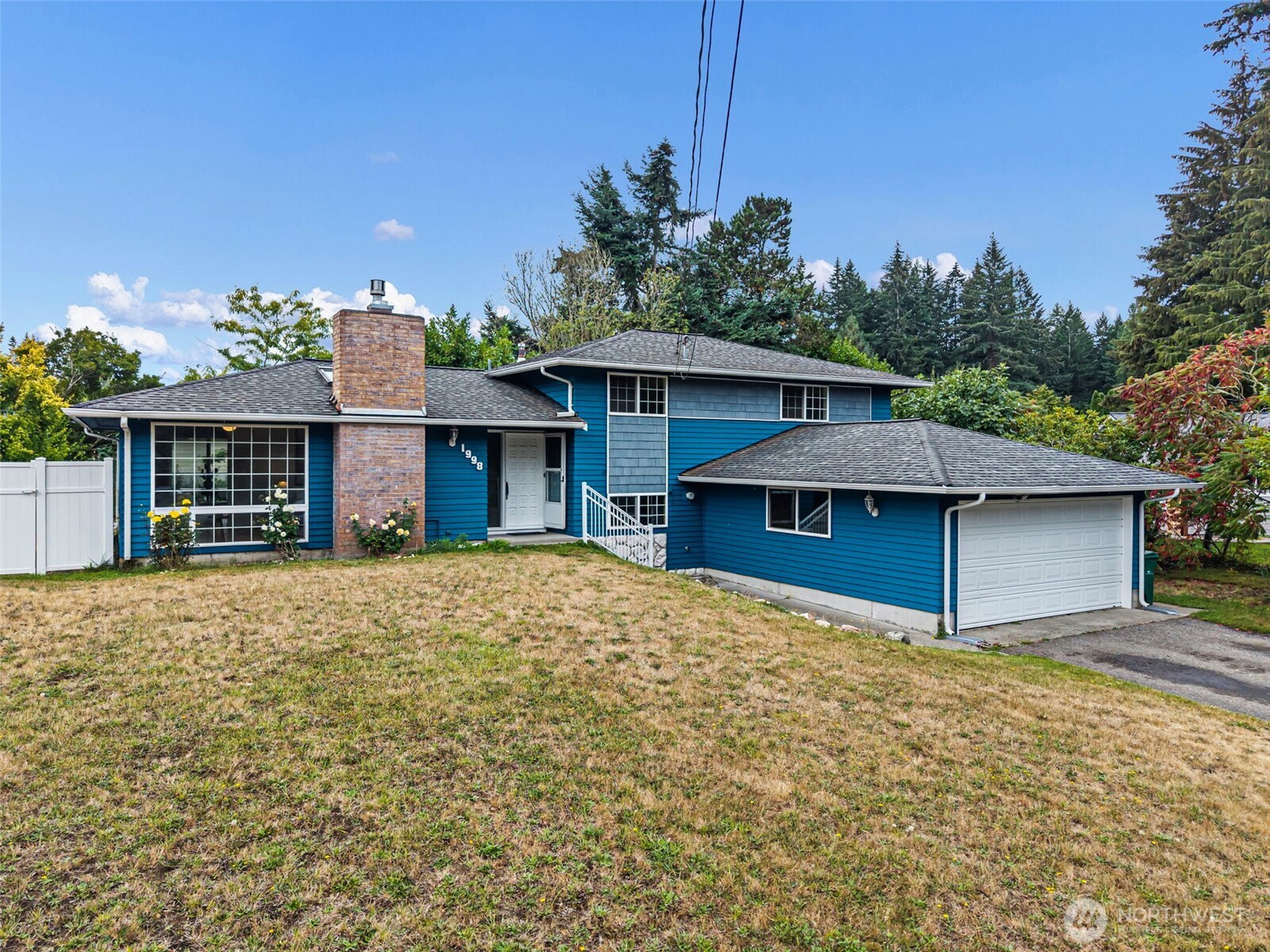 1998 SE Juniper Court