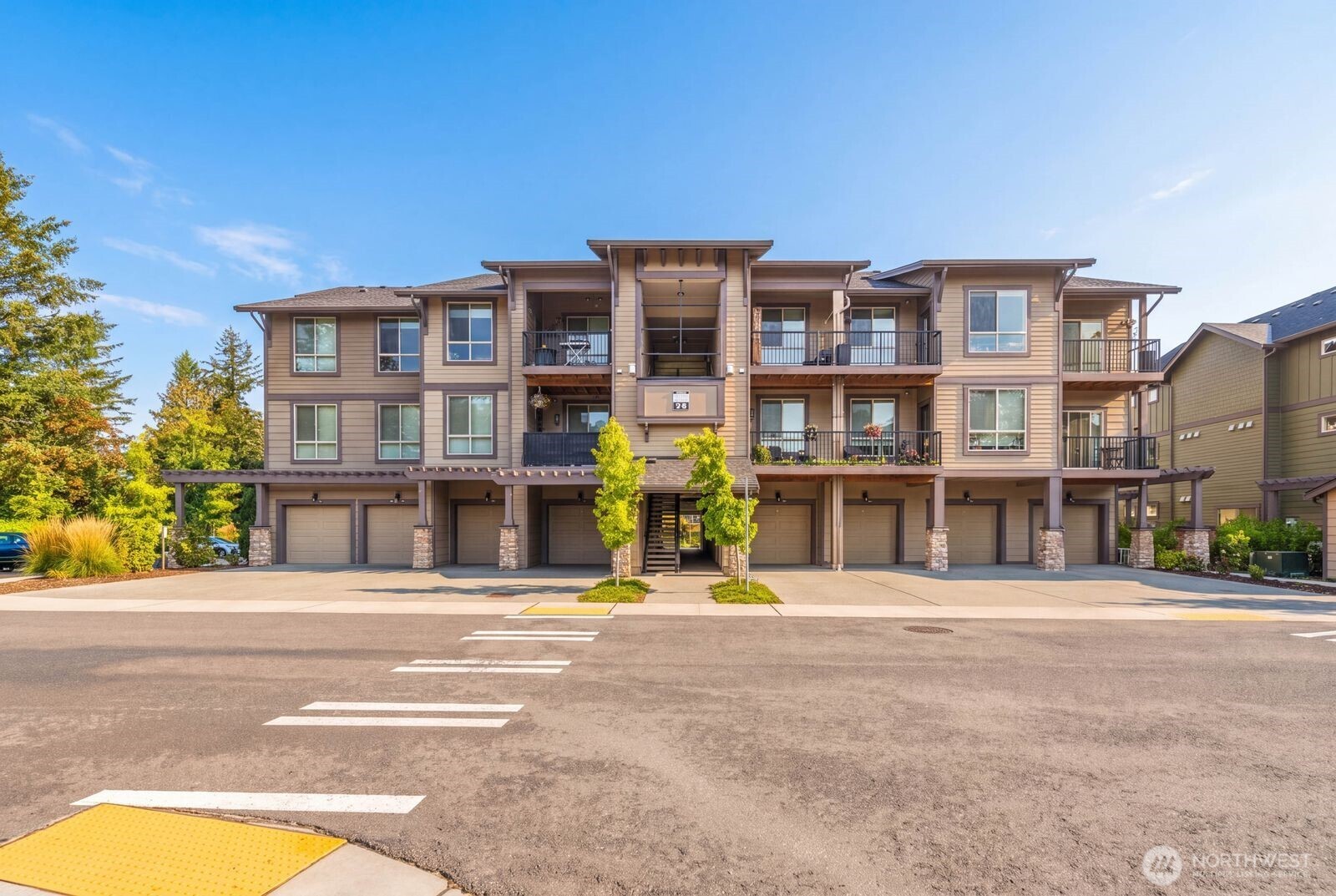 1237 Meander Way SE #302F
