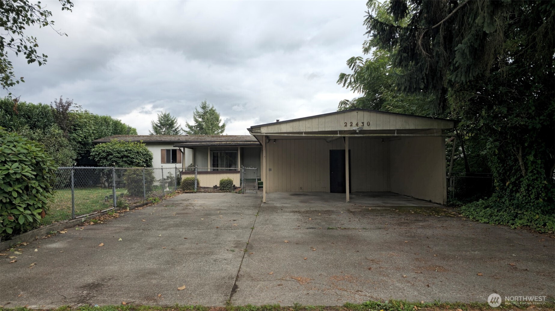 22430 Cedarview Drive E