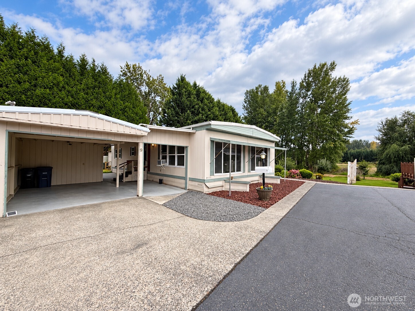 2322 Tacoma Road E #9
