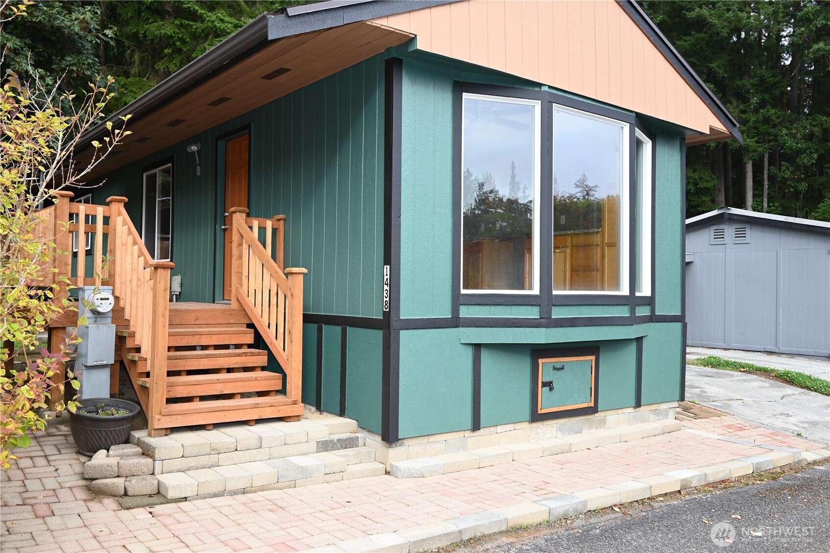 1438 NE Steele Creek Drive #102