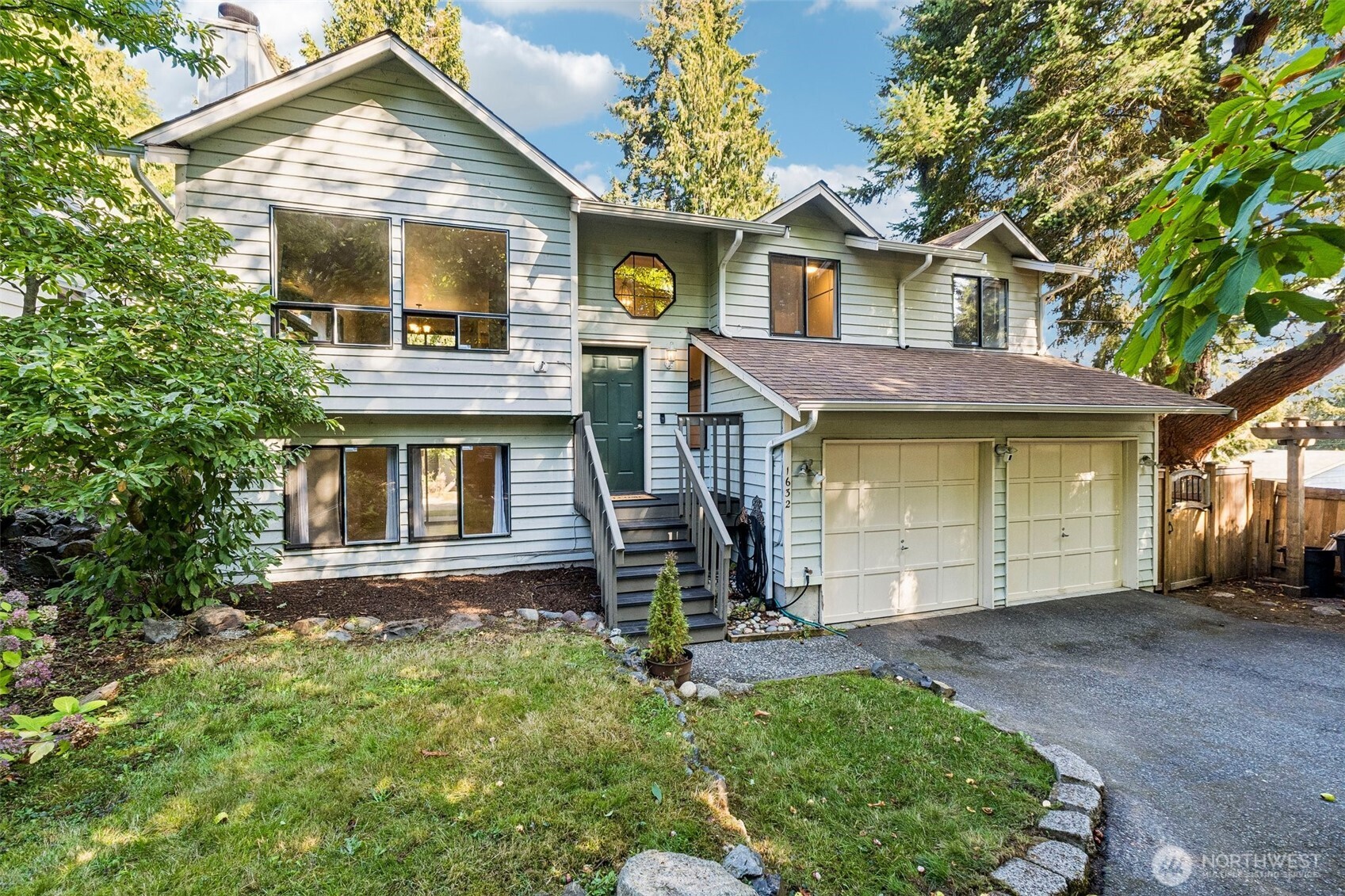 1632 NE Perkins Way