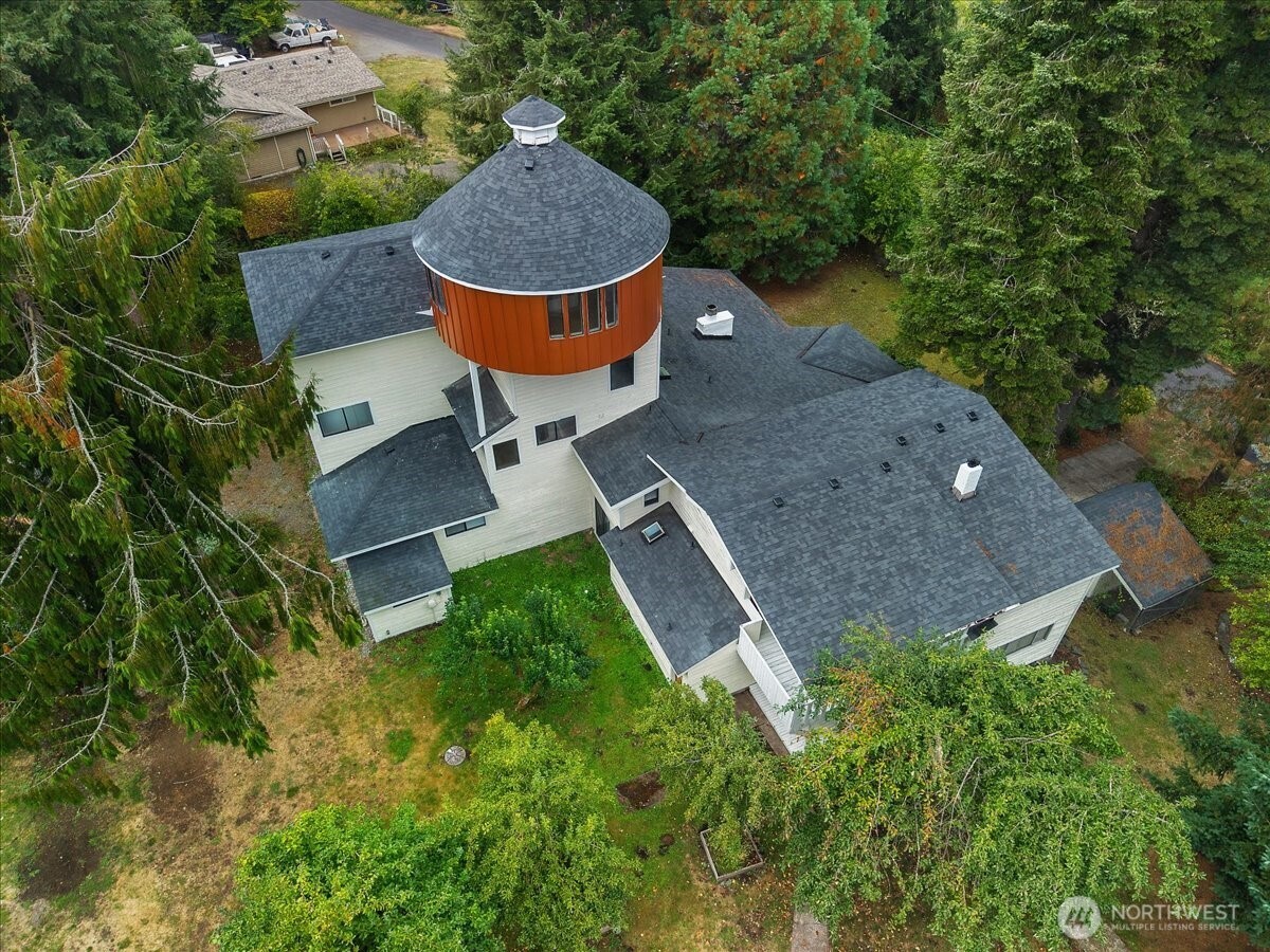 1497 Old Military Road SE