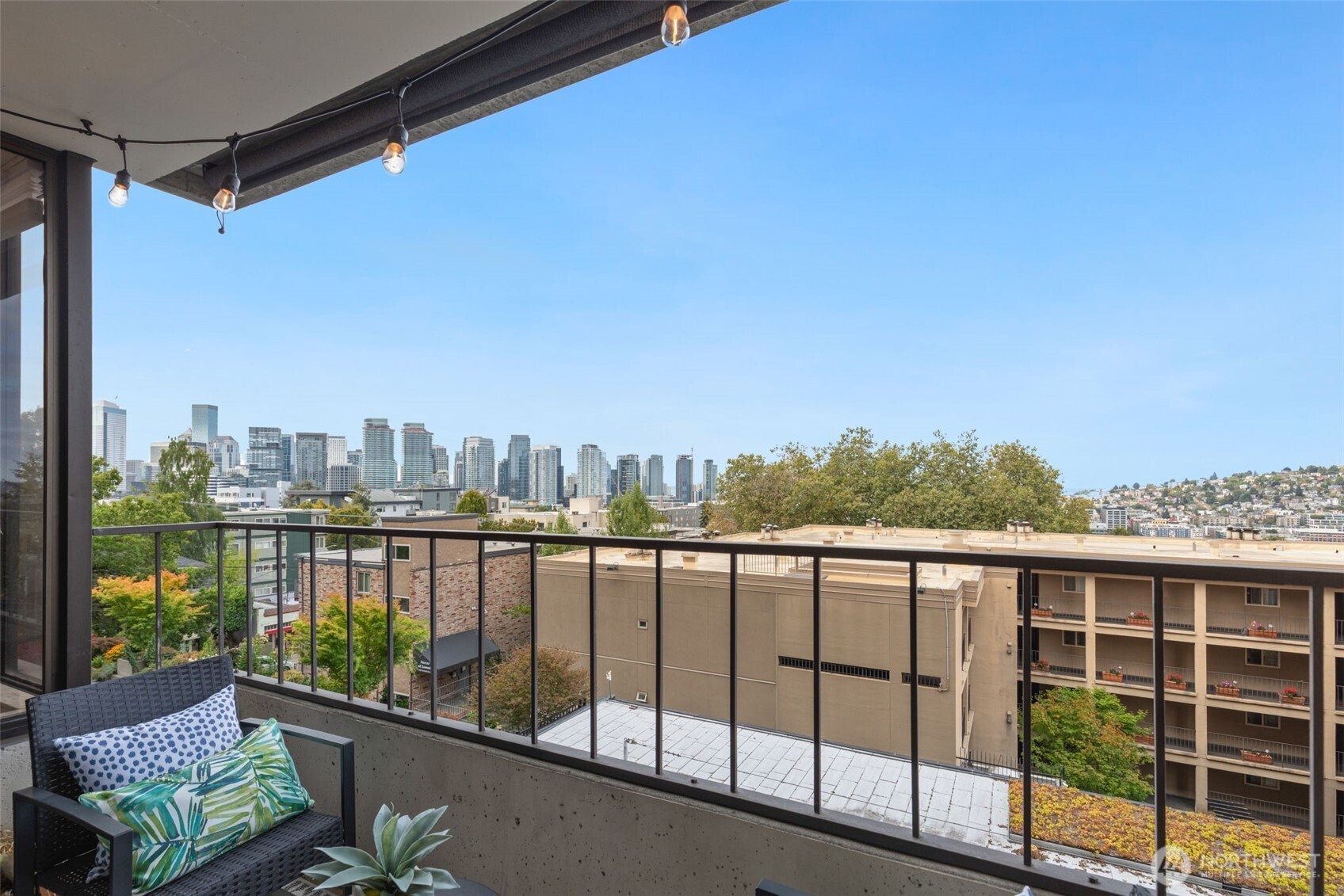 601 Belmont Avenue E #D3