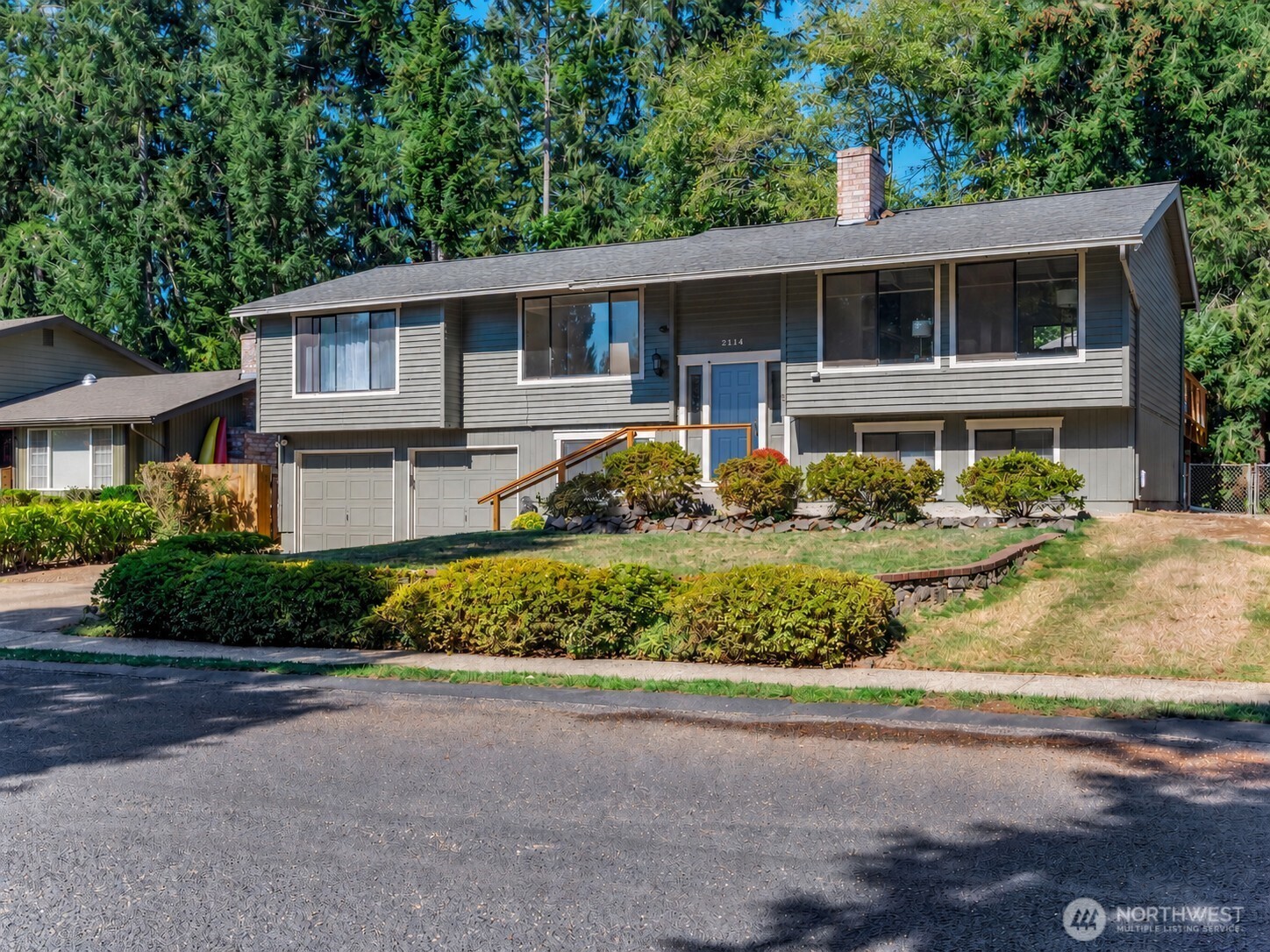 2114 NE Bartre Court