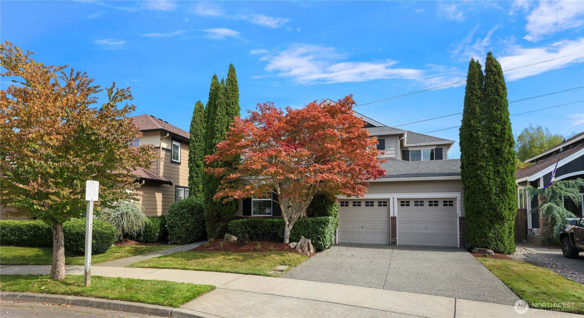 6424 E Crest View Loop SE