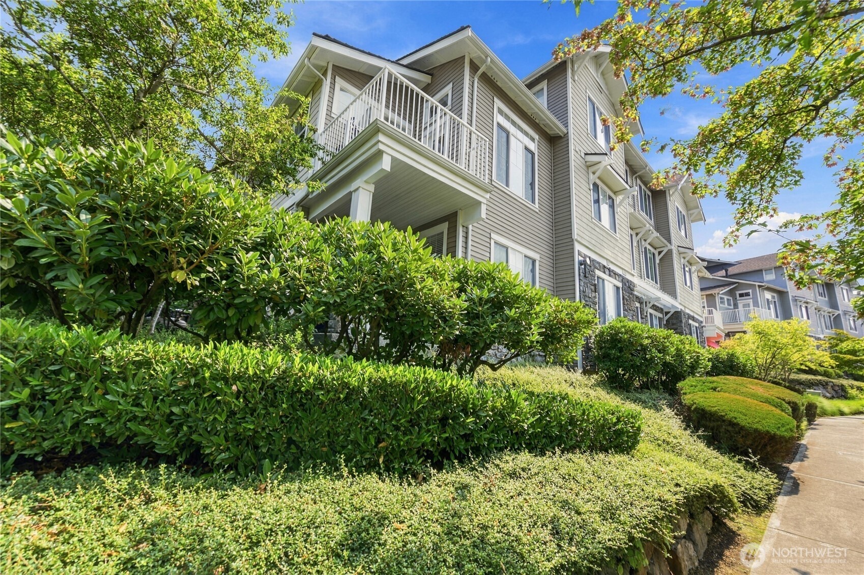 1601 NE Katsura Street #101
