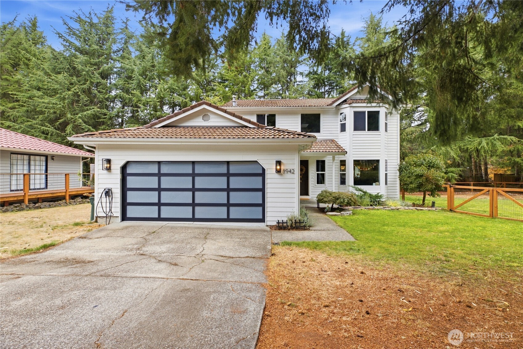 8942 49th Court NE