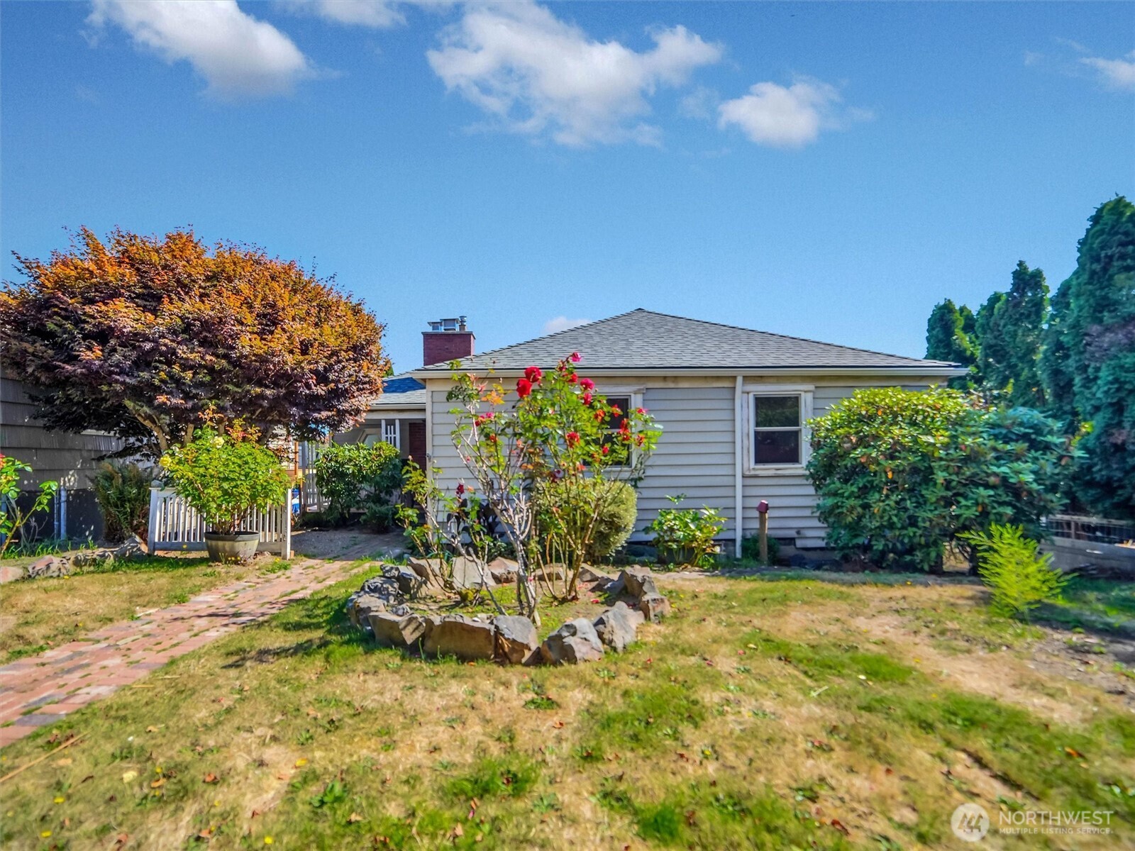 4044 39th Avenue SW