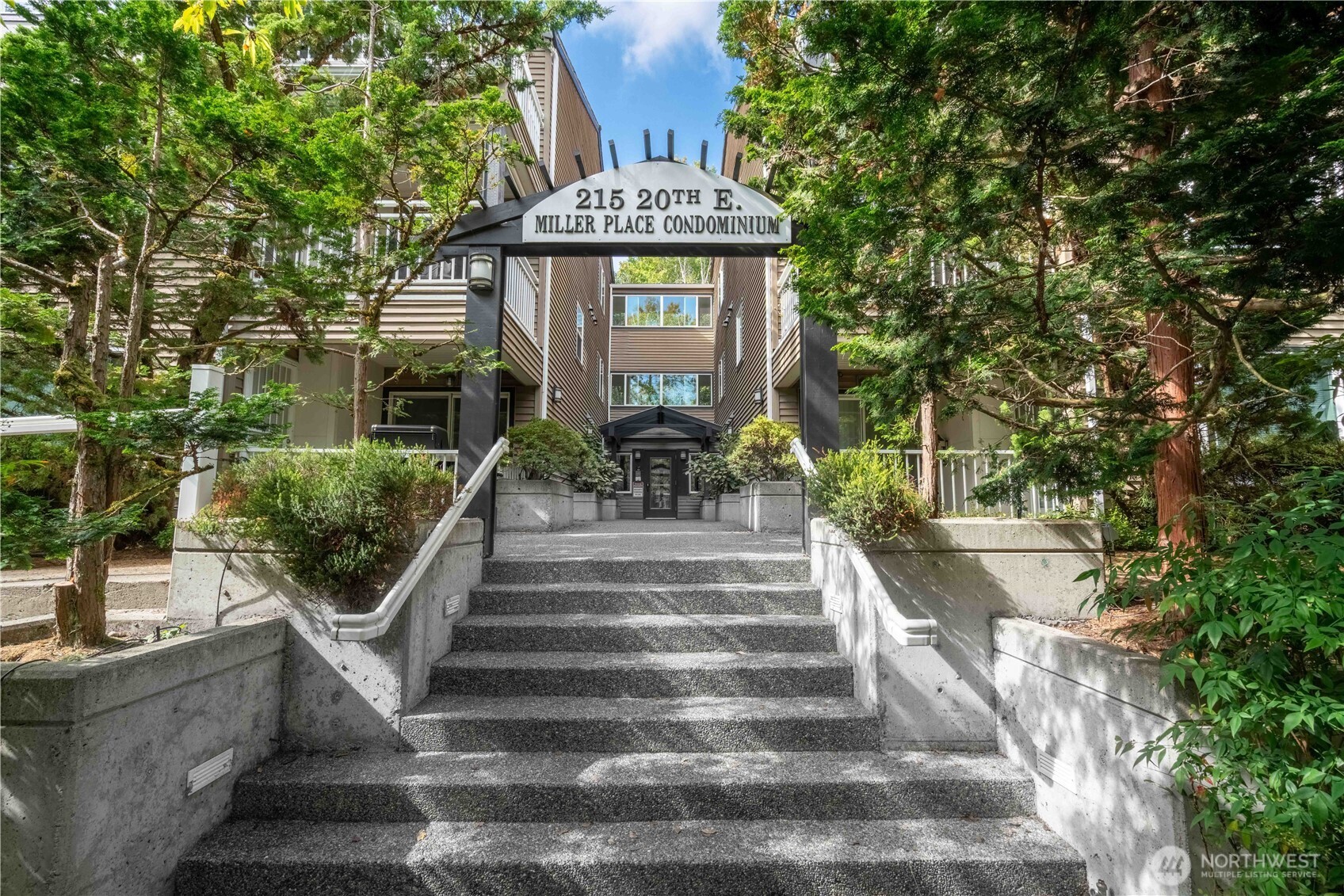 215 20th Avenue E #204