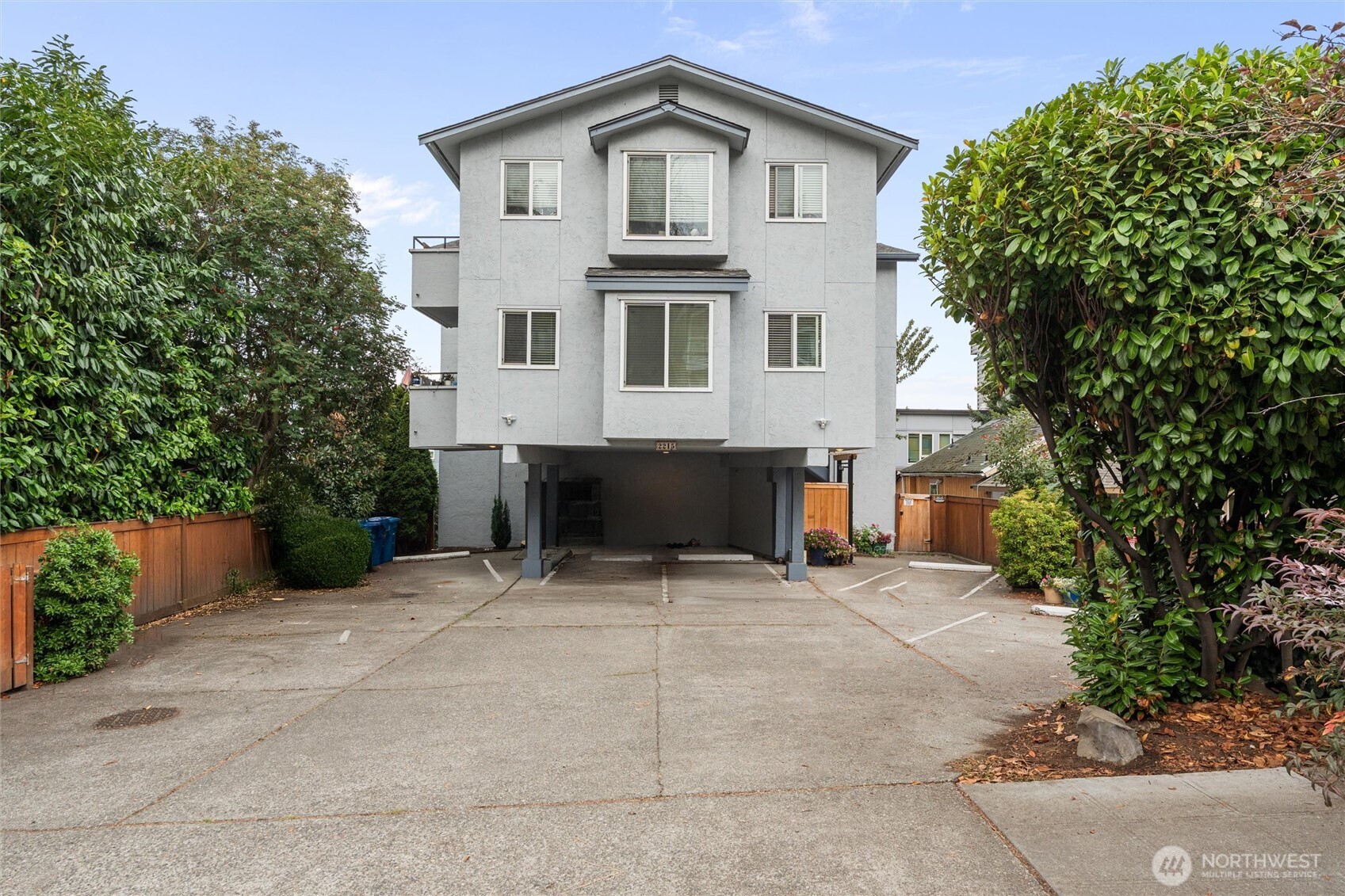 2215 14th Avenue W #1