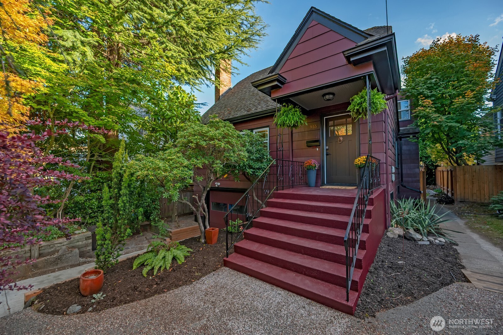 933 N 84TH Street