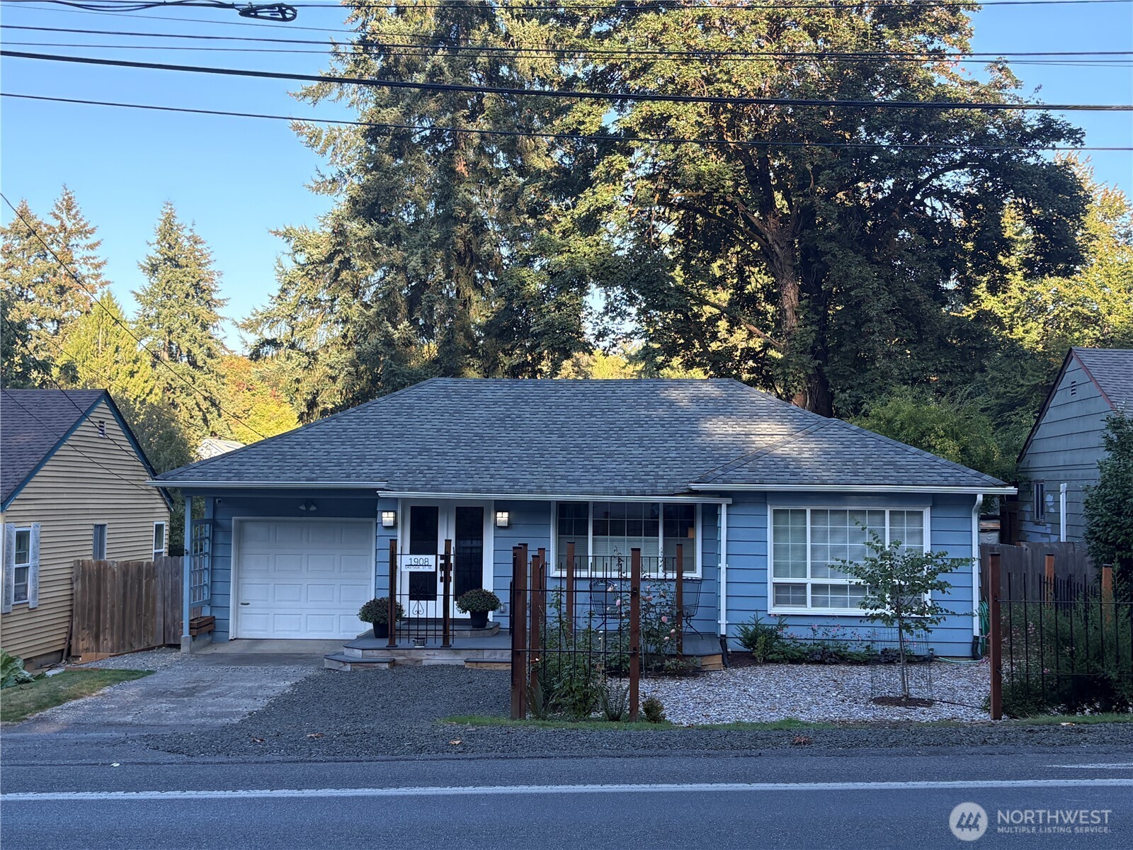 1908 Eastside Street SE