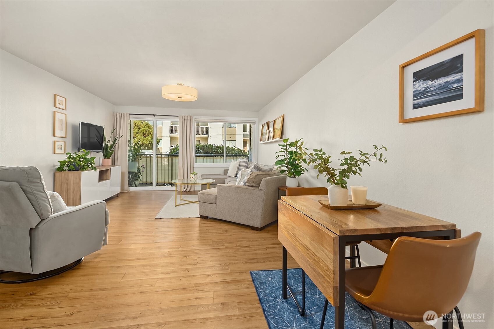 11556 Greenwood Avenue N #102
