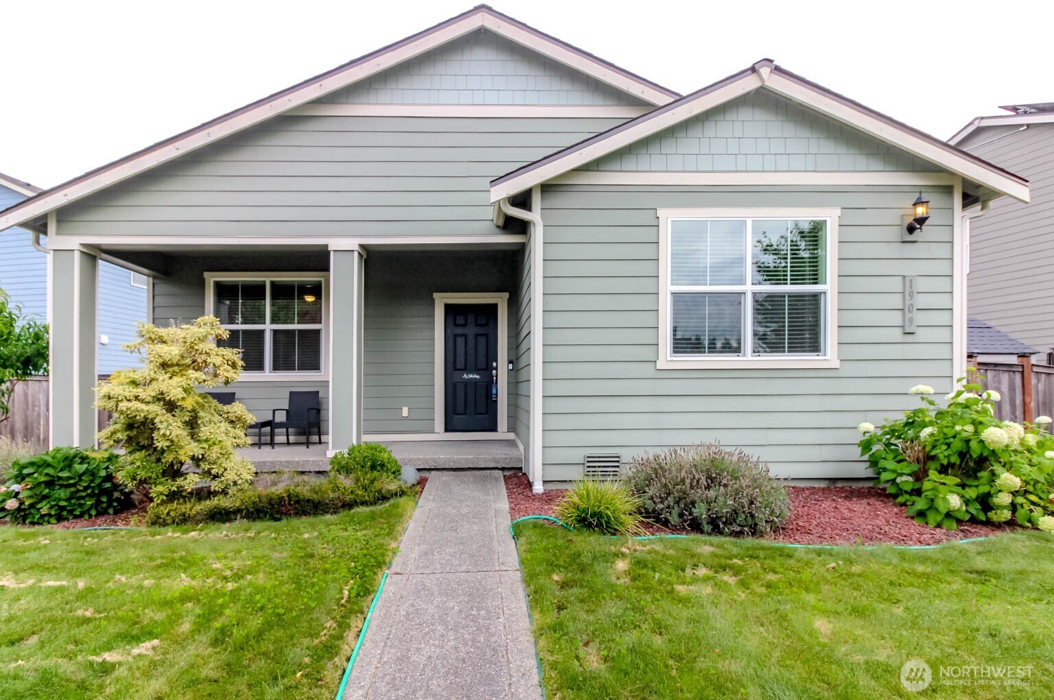 1909 195th Street Ct E