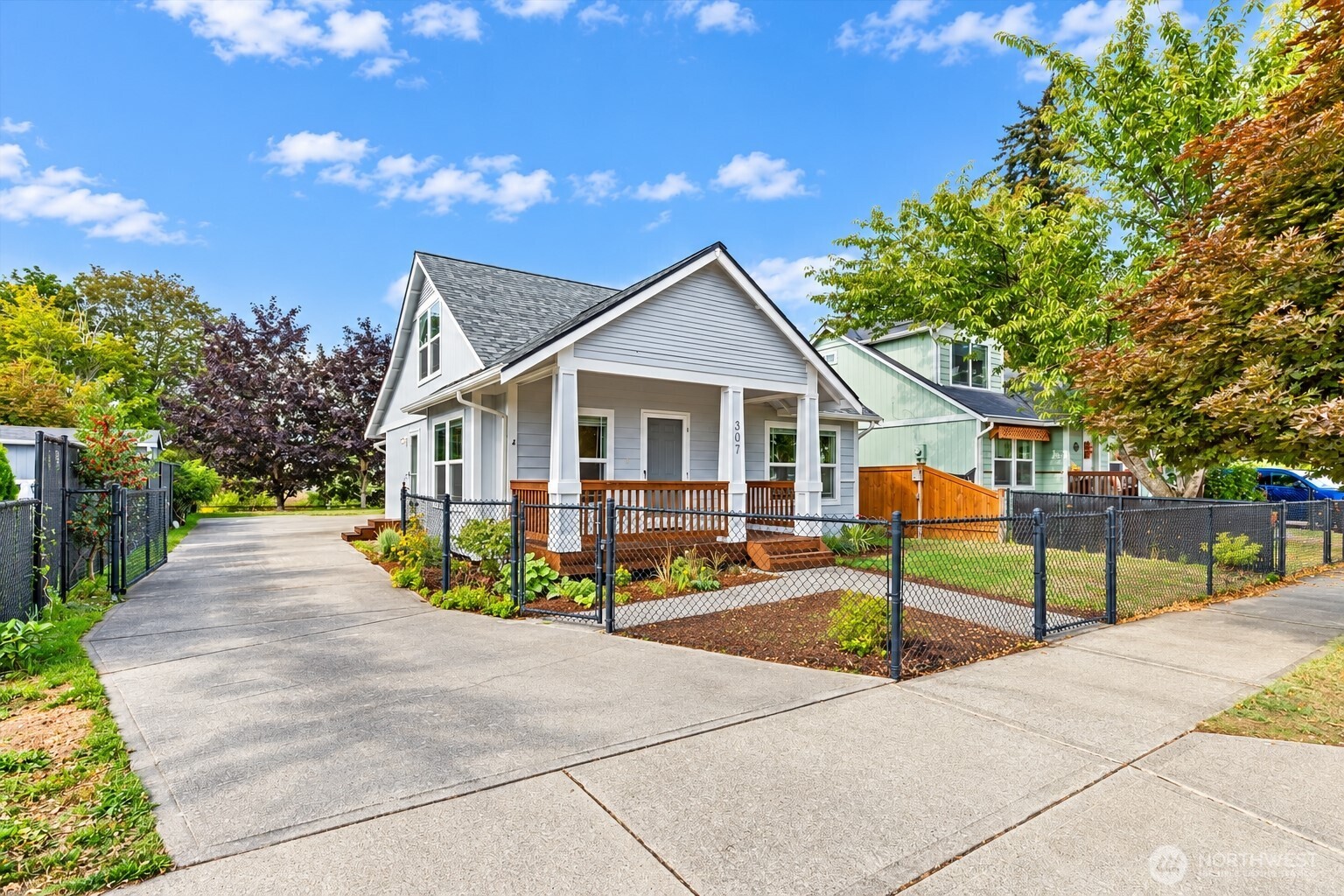 307 Solberg Street NW