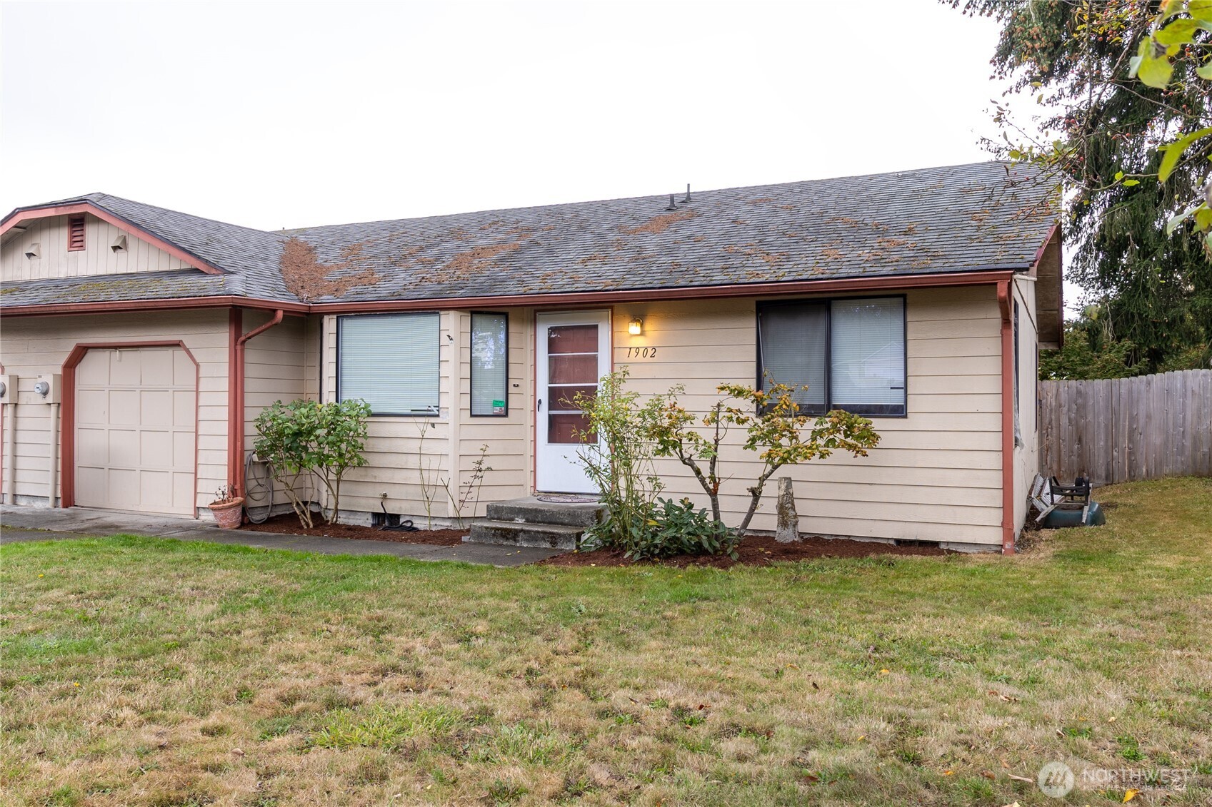 1902 74th Street Ct E