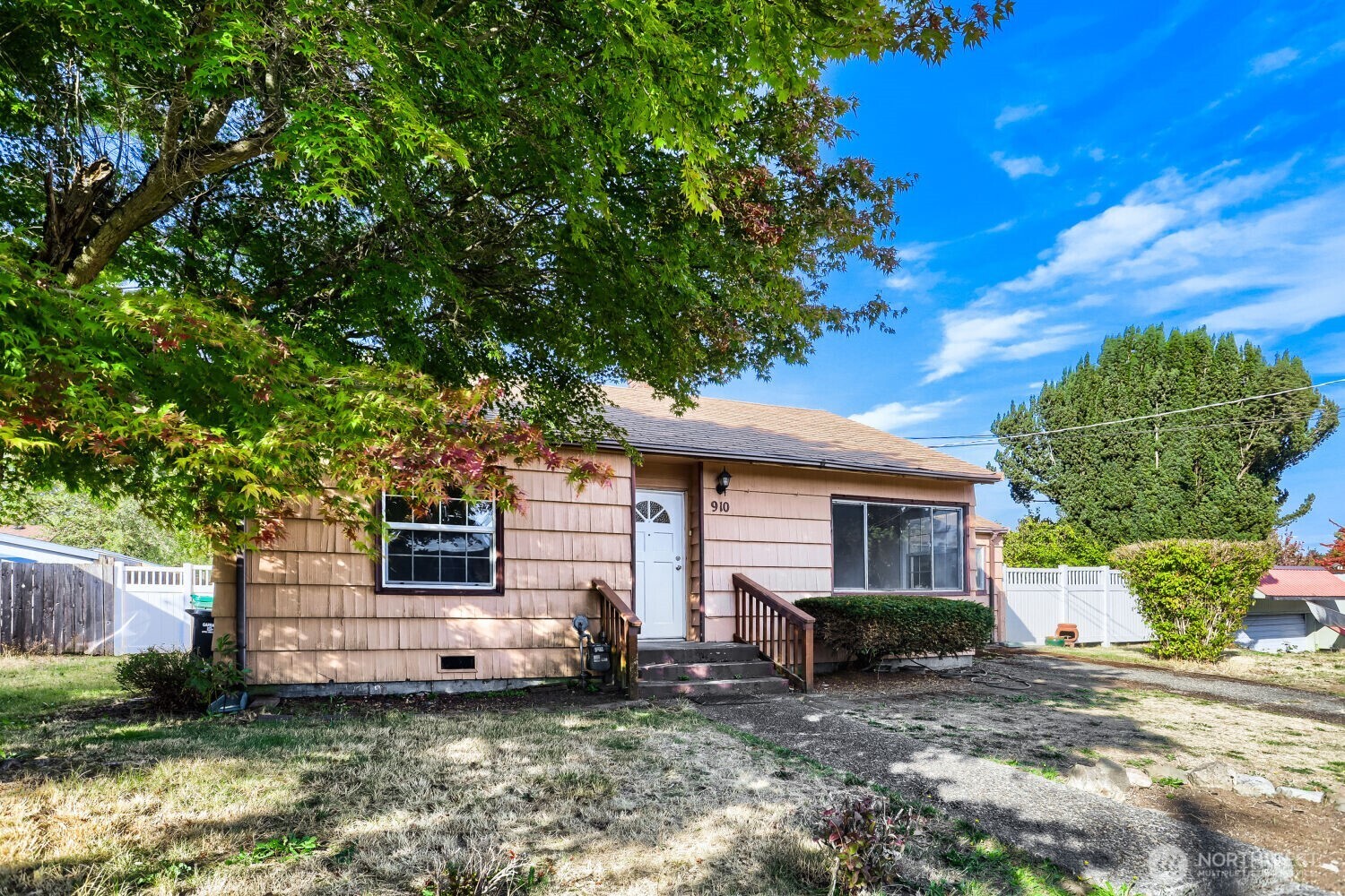 910 NE 113th Street