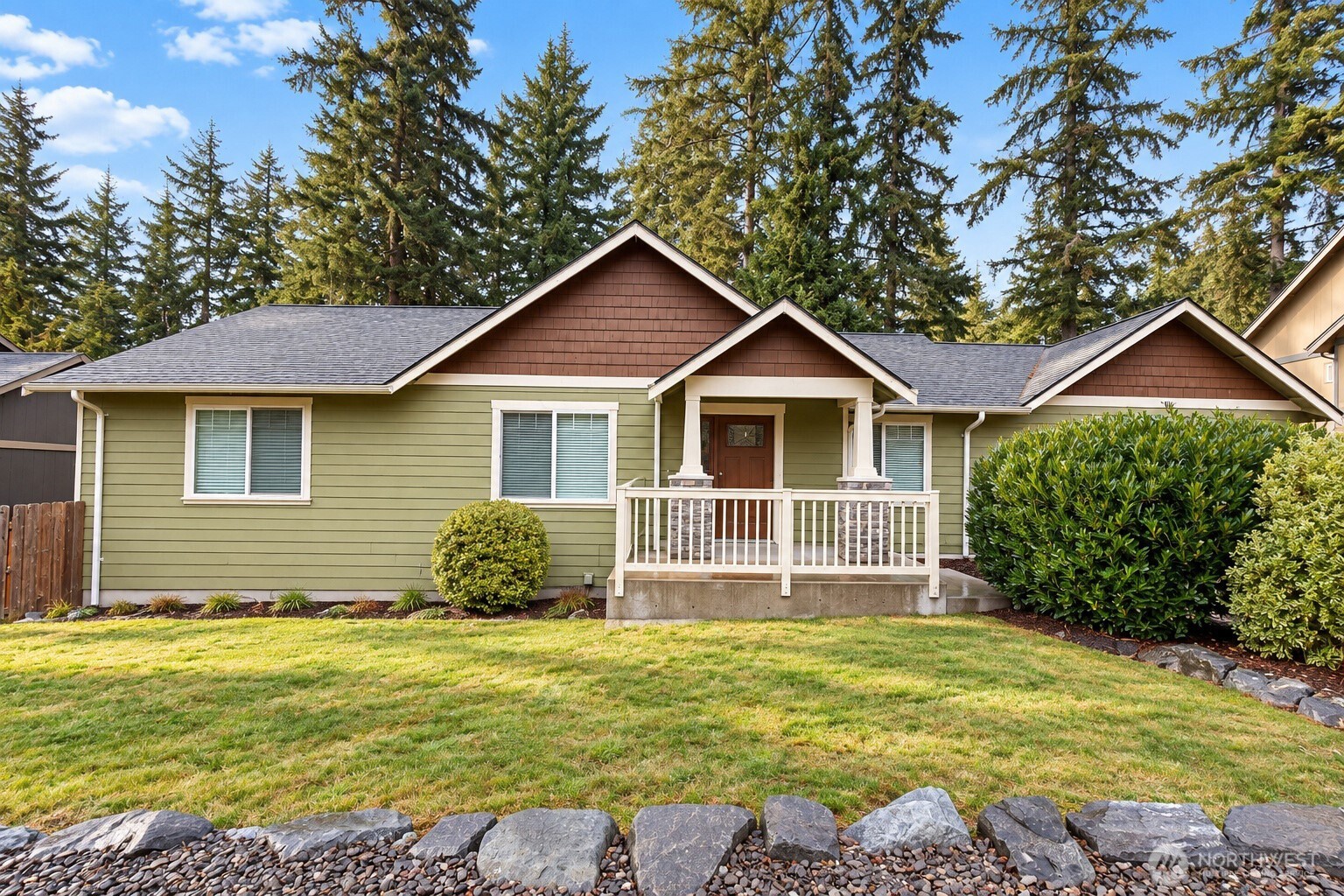 98 NW Glade Court