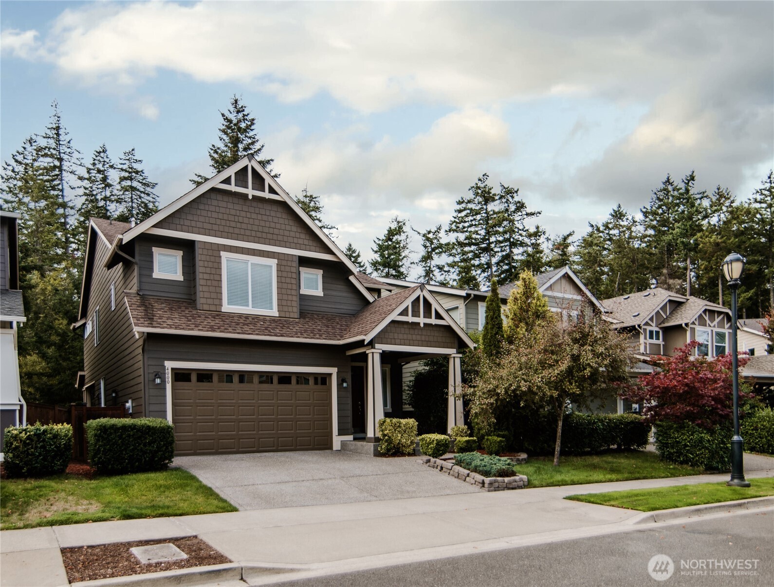 4000 Campus Willows Loop NE