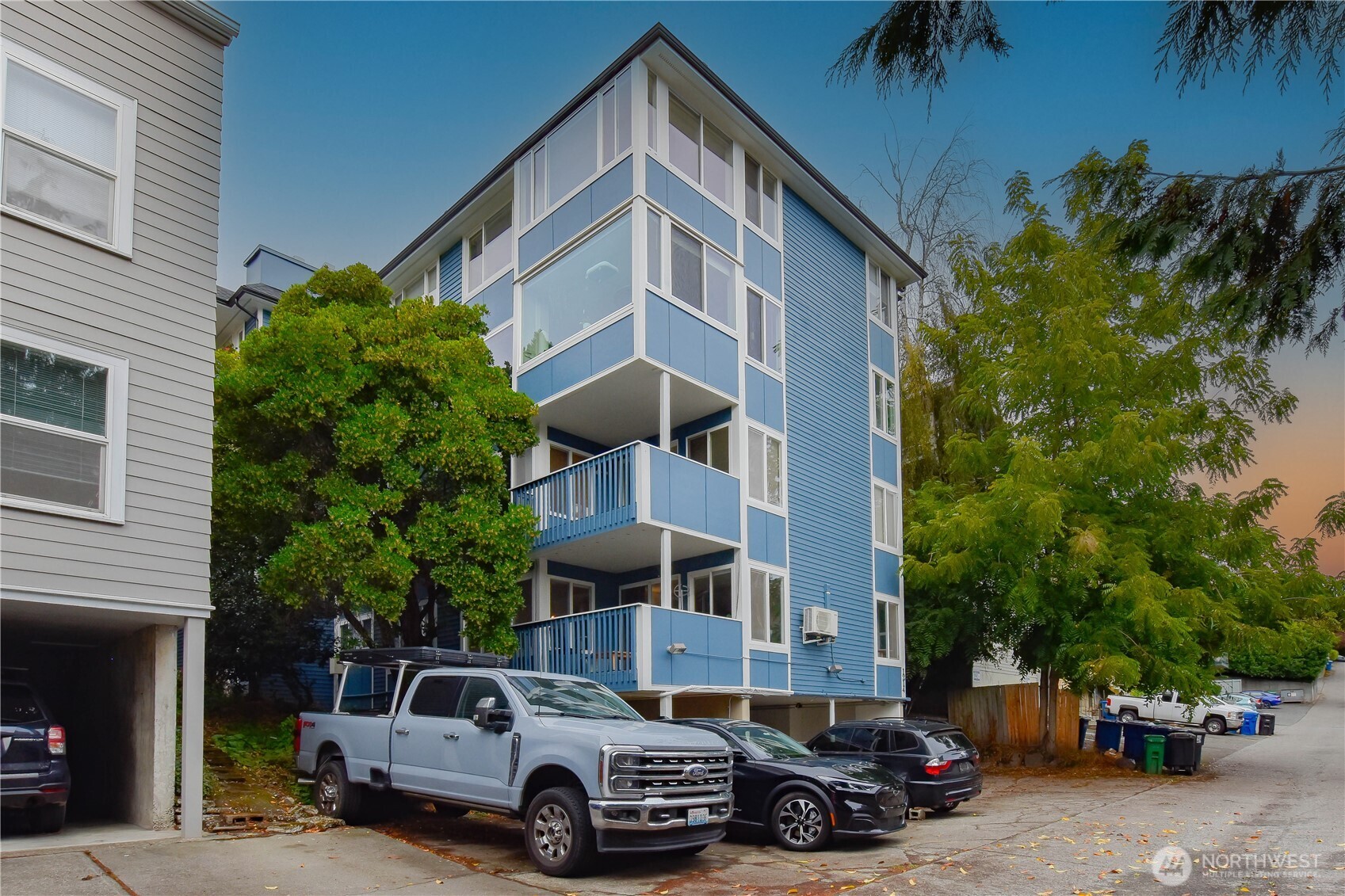 1214 Taylor Avenue N #101