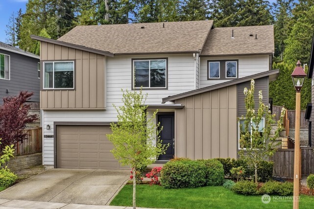 2466 NE Athlon Court