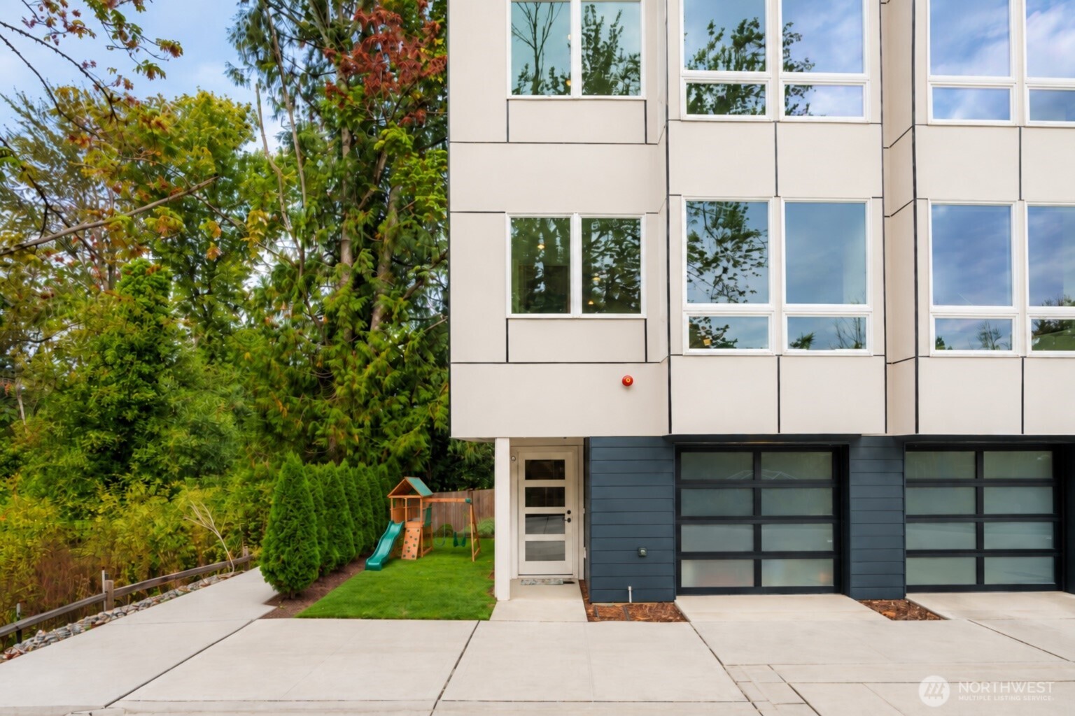12225 Roseberg Avenue S #9