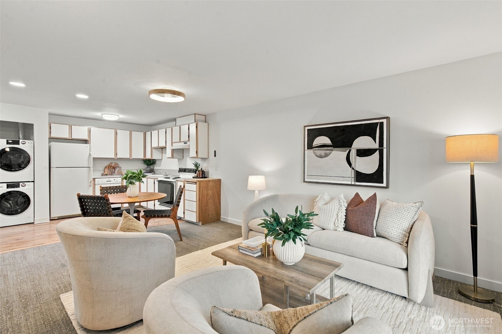 5225 50th Avenue NE #204