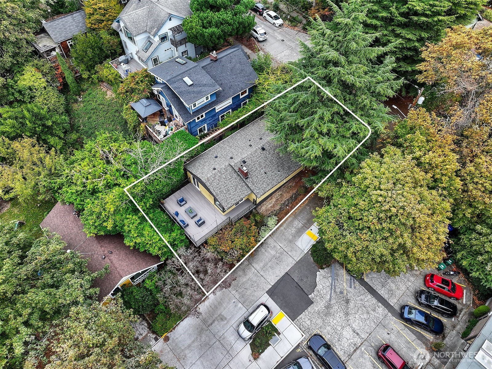 3951 Evanston Avenue N, Seattle, WA 98103, photo 4 of 23