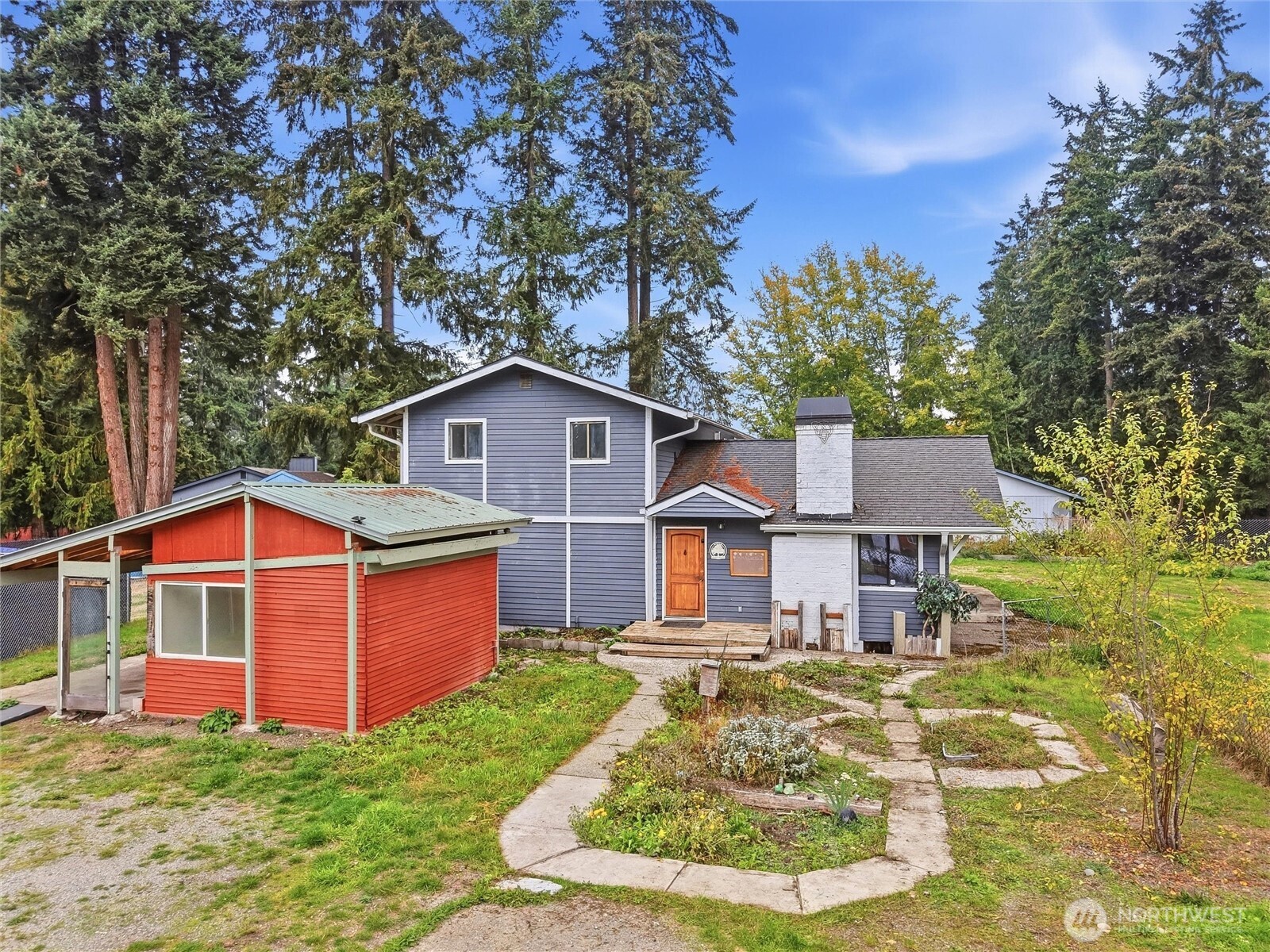 1123 Military Road E