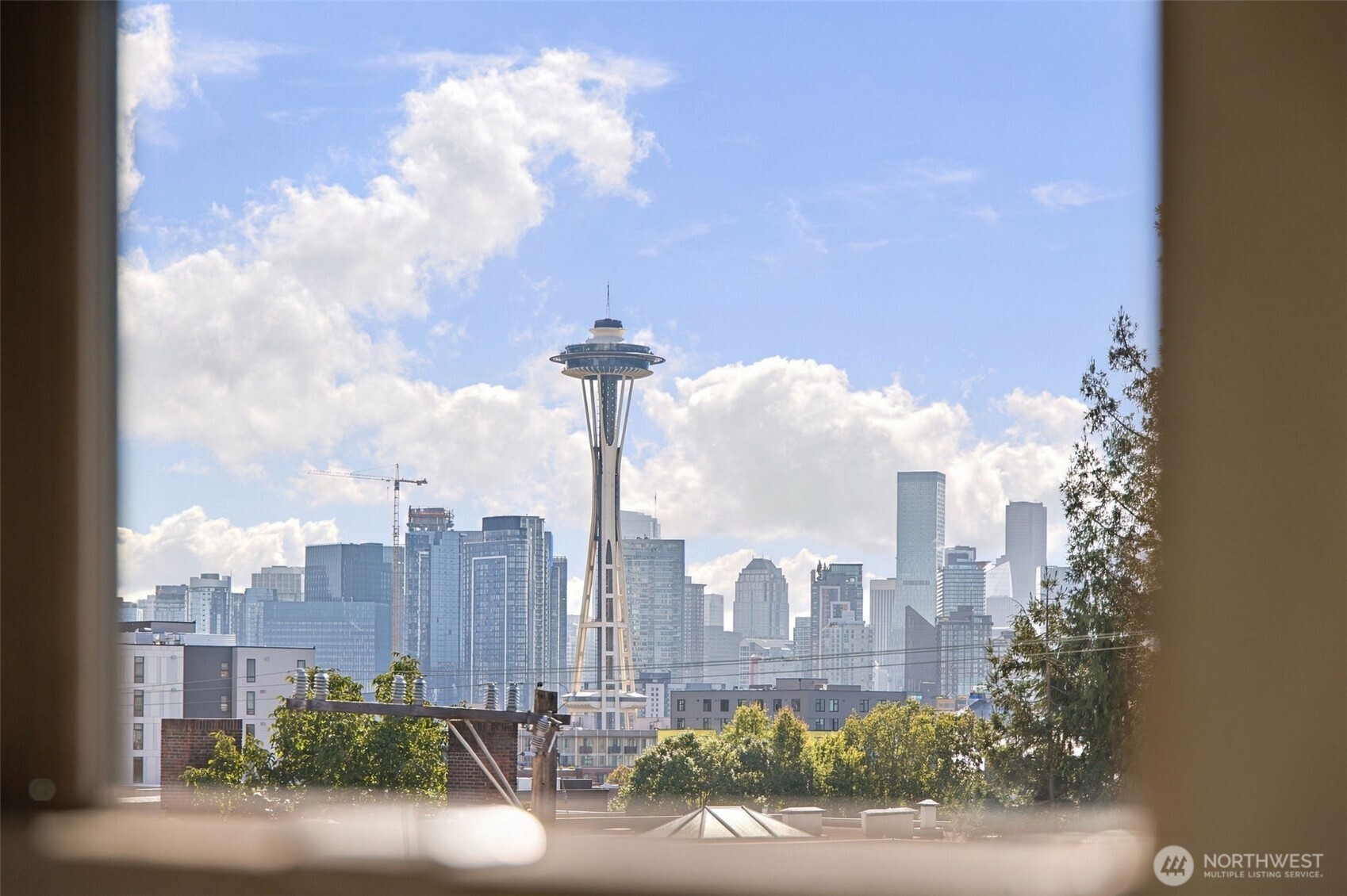 220 W Olympic Place #303