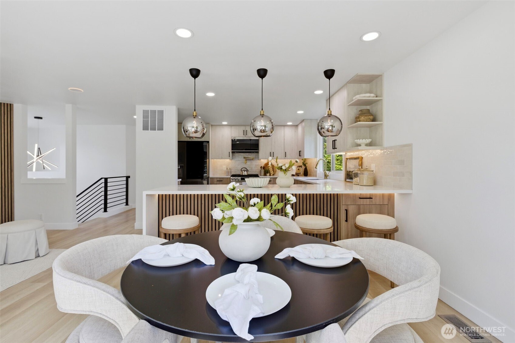 814 NE 185th
