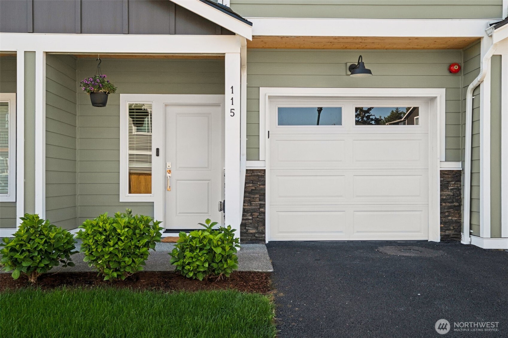 115 SW 181st Place #C11, Normandy Park, WA 98166, photo 2 of 2