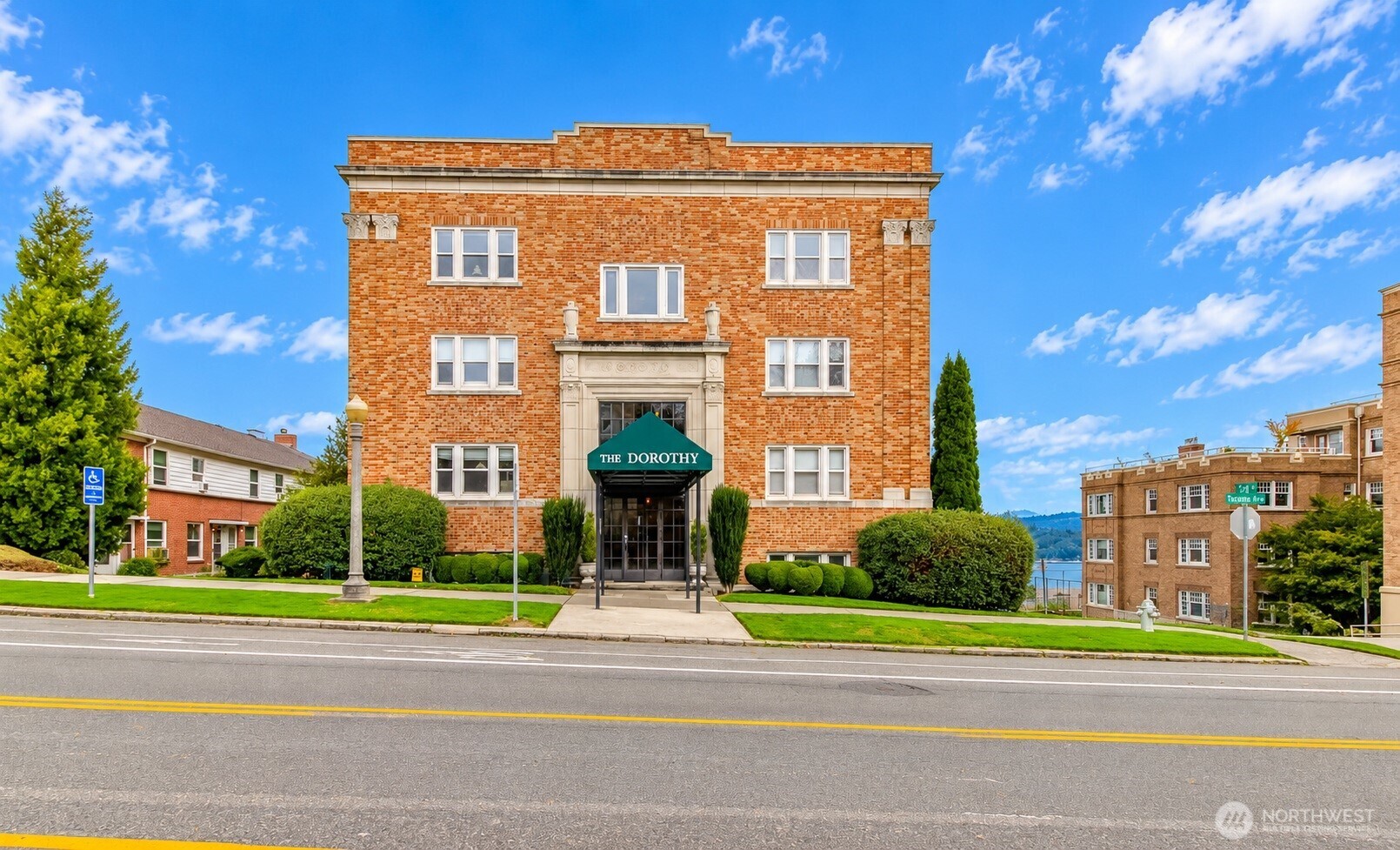301 N Tacoma Ave #306
