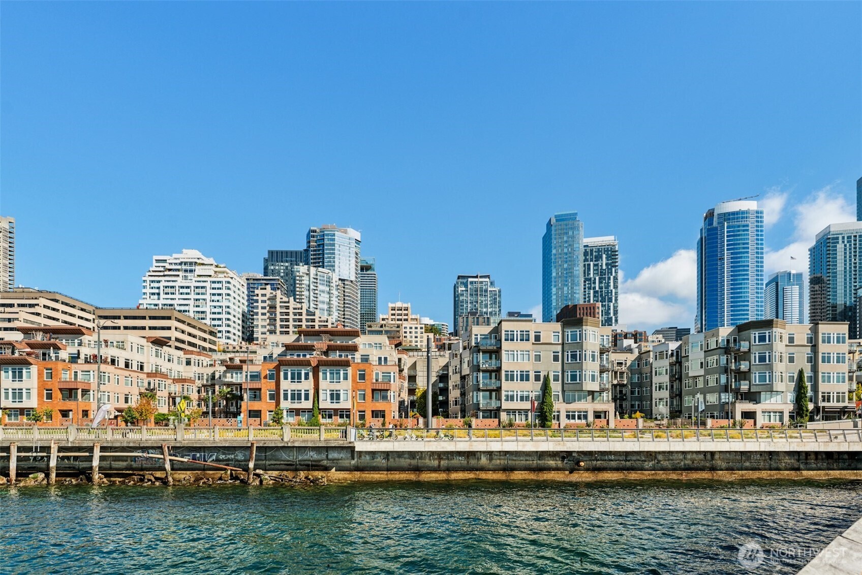 1900 Alaskan Way #410