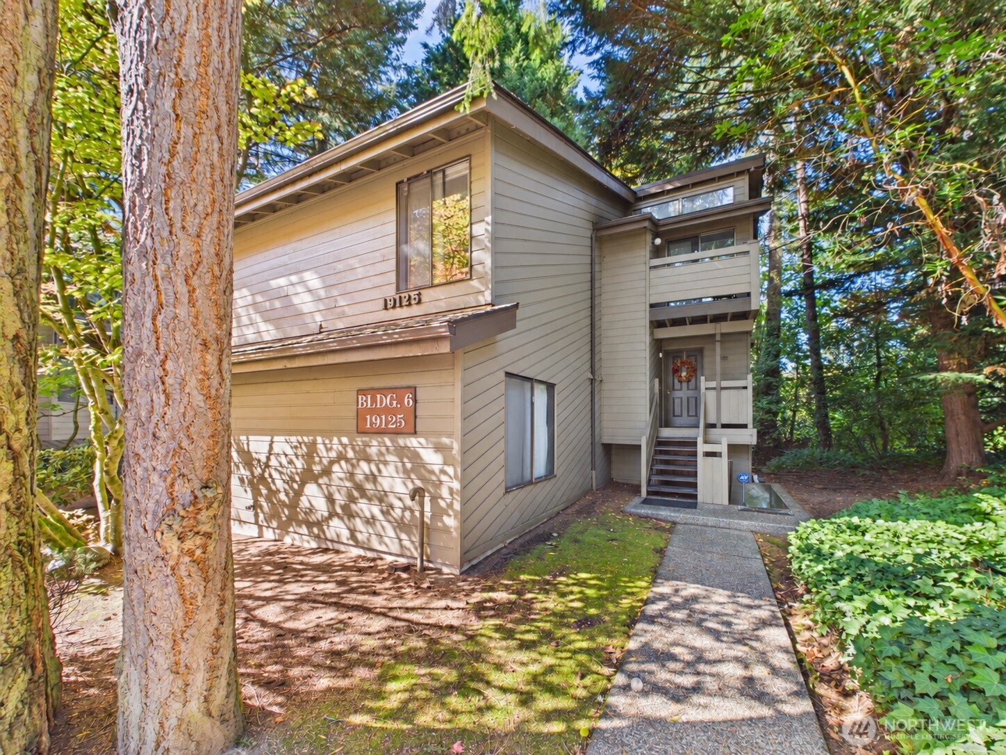 19125 Ballinger Way NE #202