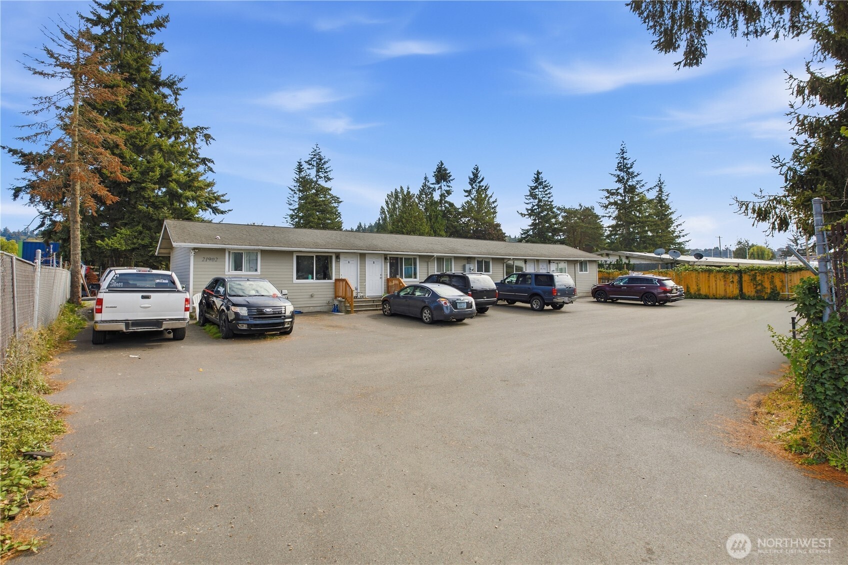 21902 84th Avenue S, Kent, WA 98032, photo 2 of 25