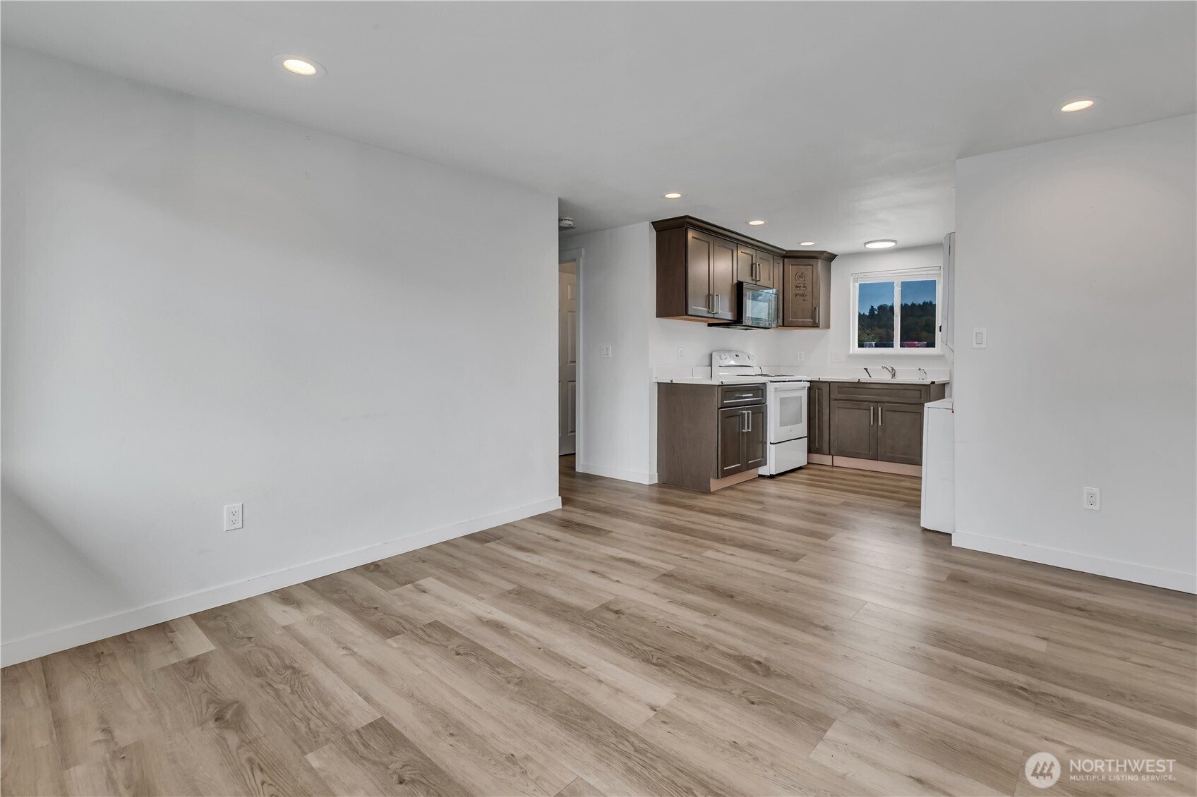 21902 84th Avenue S, Kent, WA 98032, photo 5 of 25