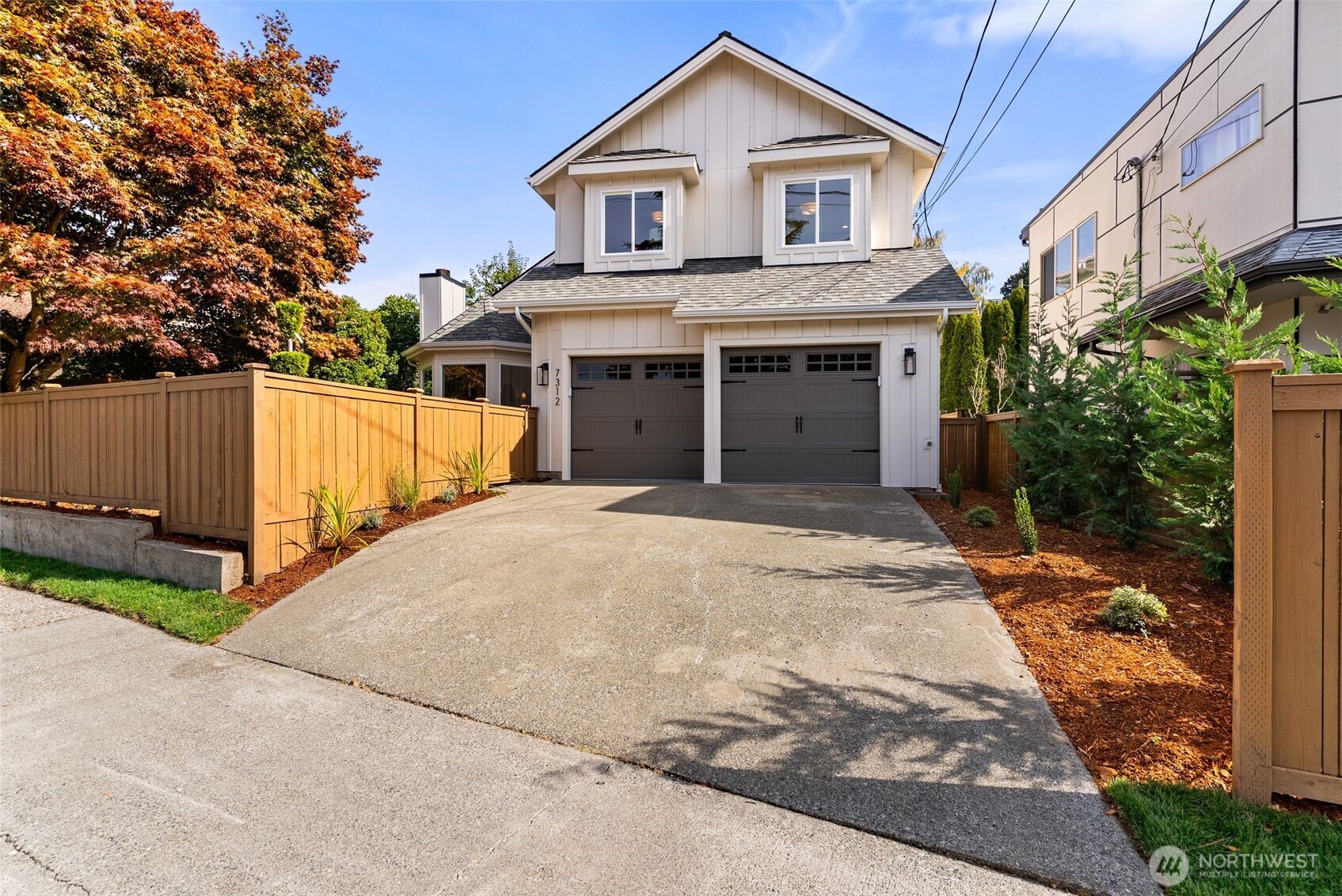 7312 Fauntleroy Way SW