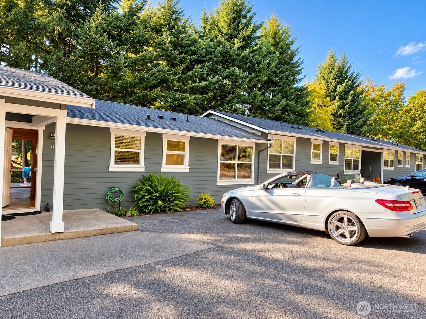 1574 NE Park View Drive #6