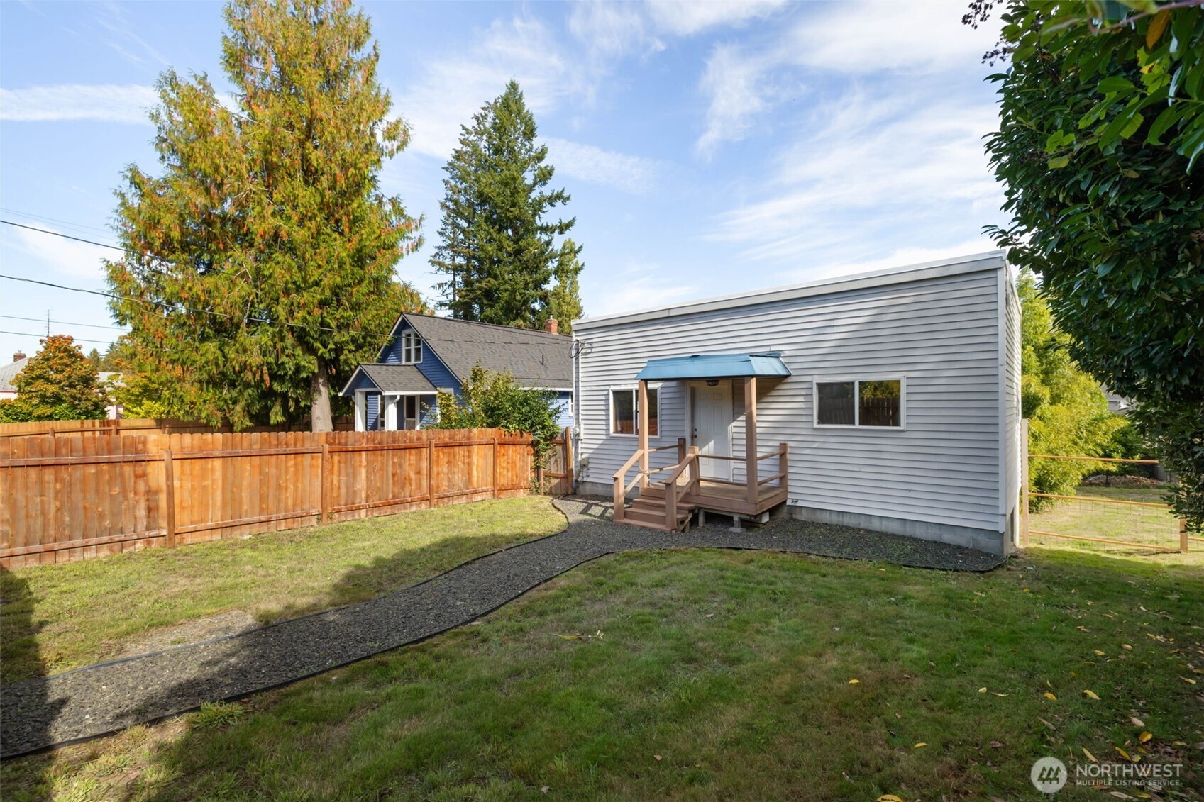 1405 Flower Avenue