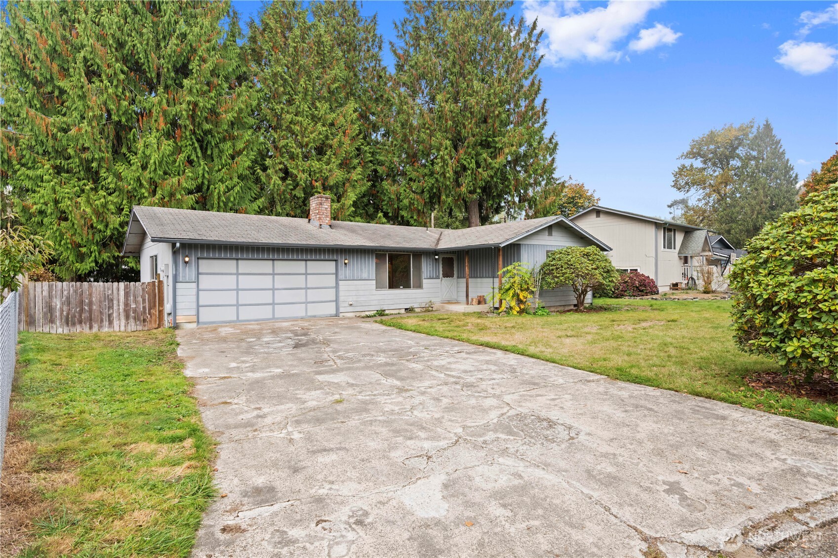 6900 19th Drive NE