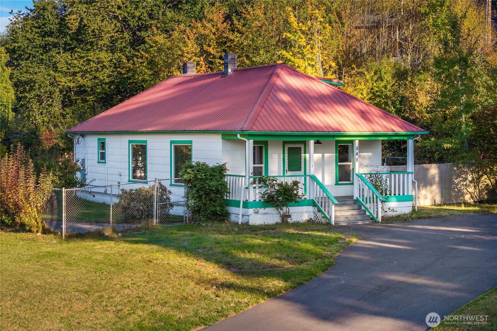 545 Eatonville Highway W