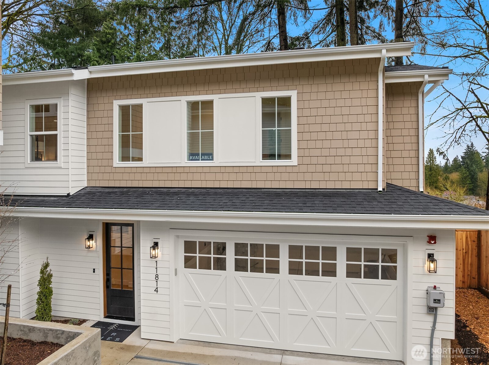 11814 - 11810 NE 103rd Place