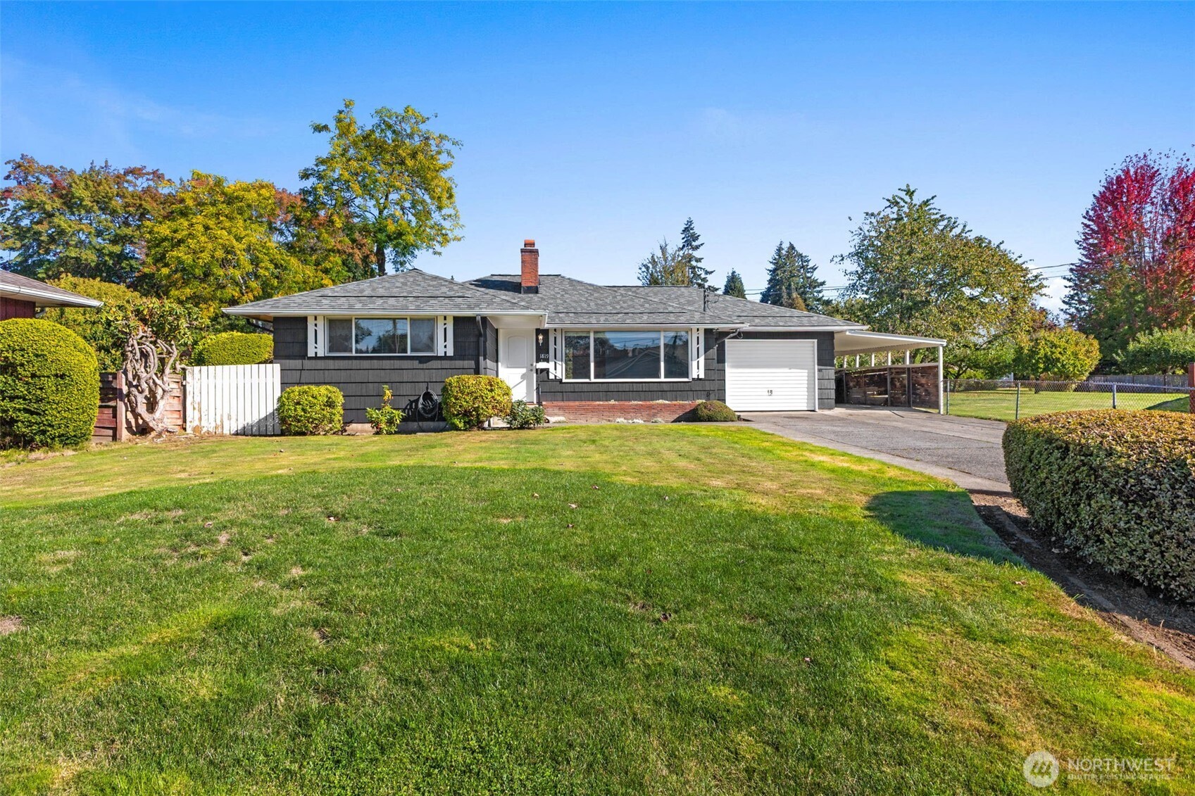 1819 Tacoma Road