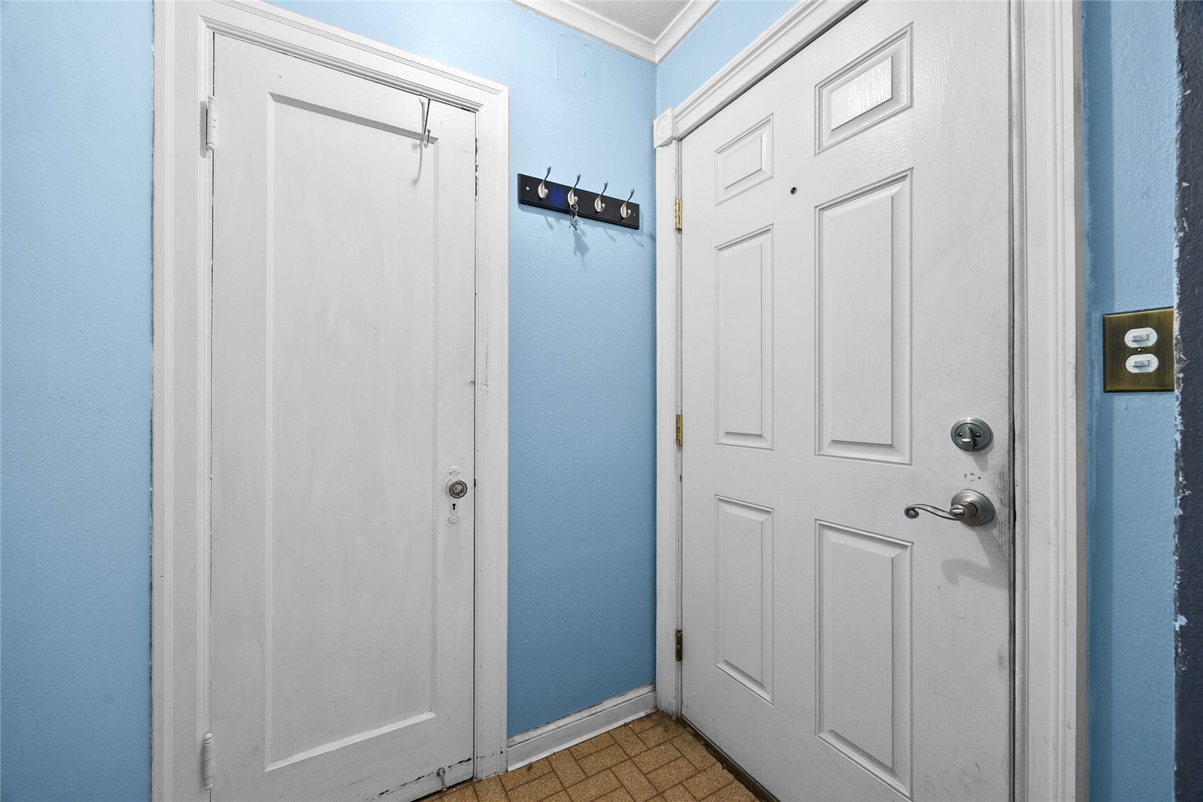102 S 64th St, Tacoma, WA 98408, photo 5 of 32